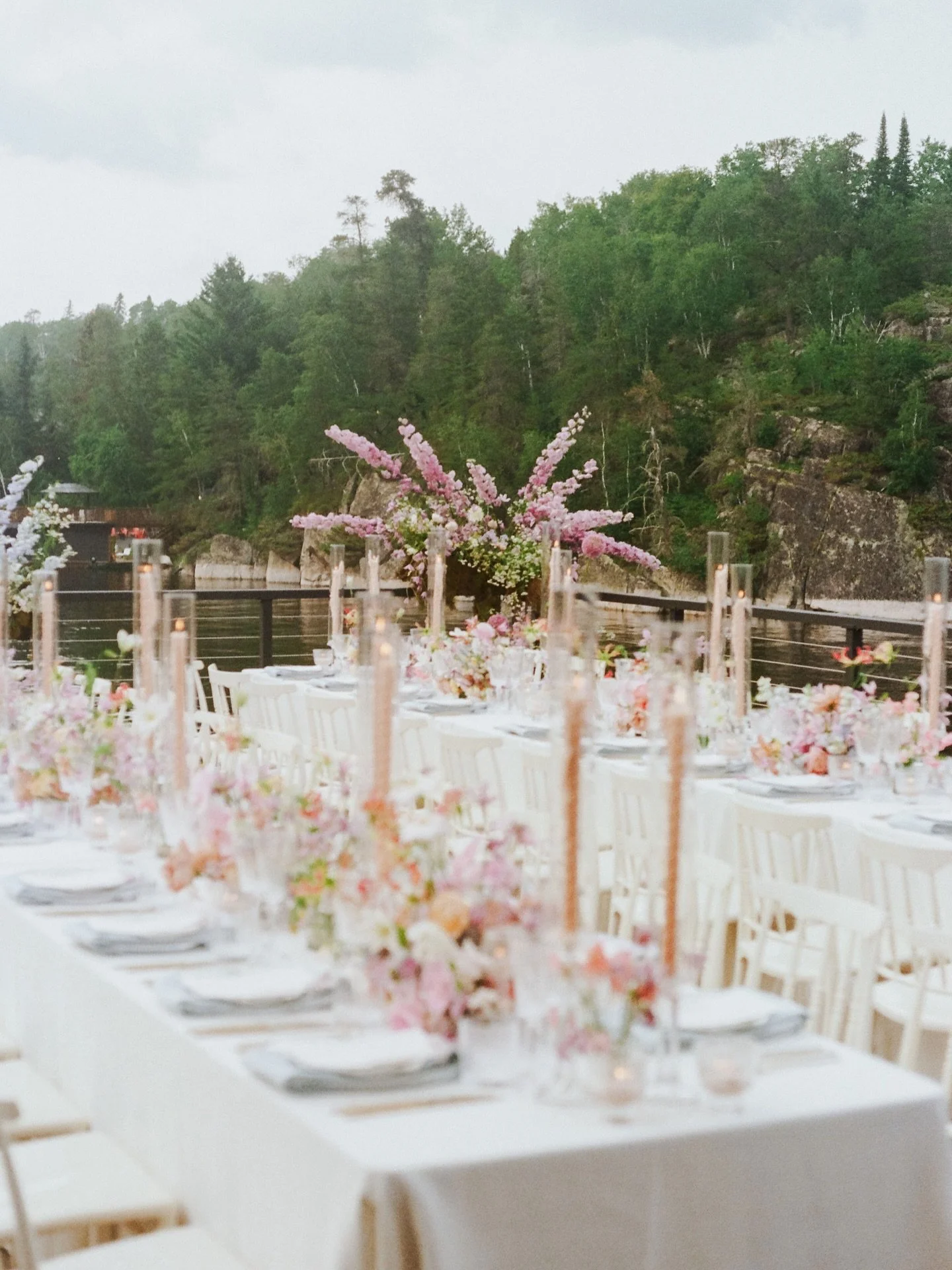 Is it spring yet?? Asking for a friend . . . 

Planning and design @clementandcoevents 
Photos @joelandjustyna 
Florist @joeybutta 
Table decor @tabletalesinc 
Stationery @paperandposte 

#luxuryweddingplanner #weddingplanner #weddinginspiration #wed