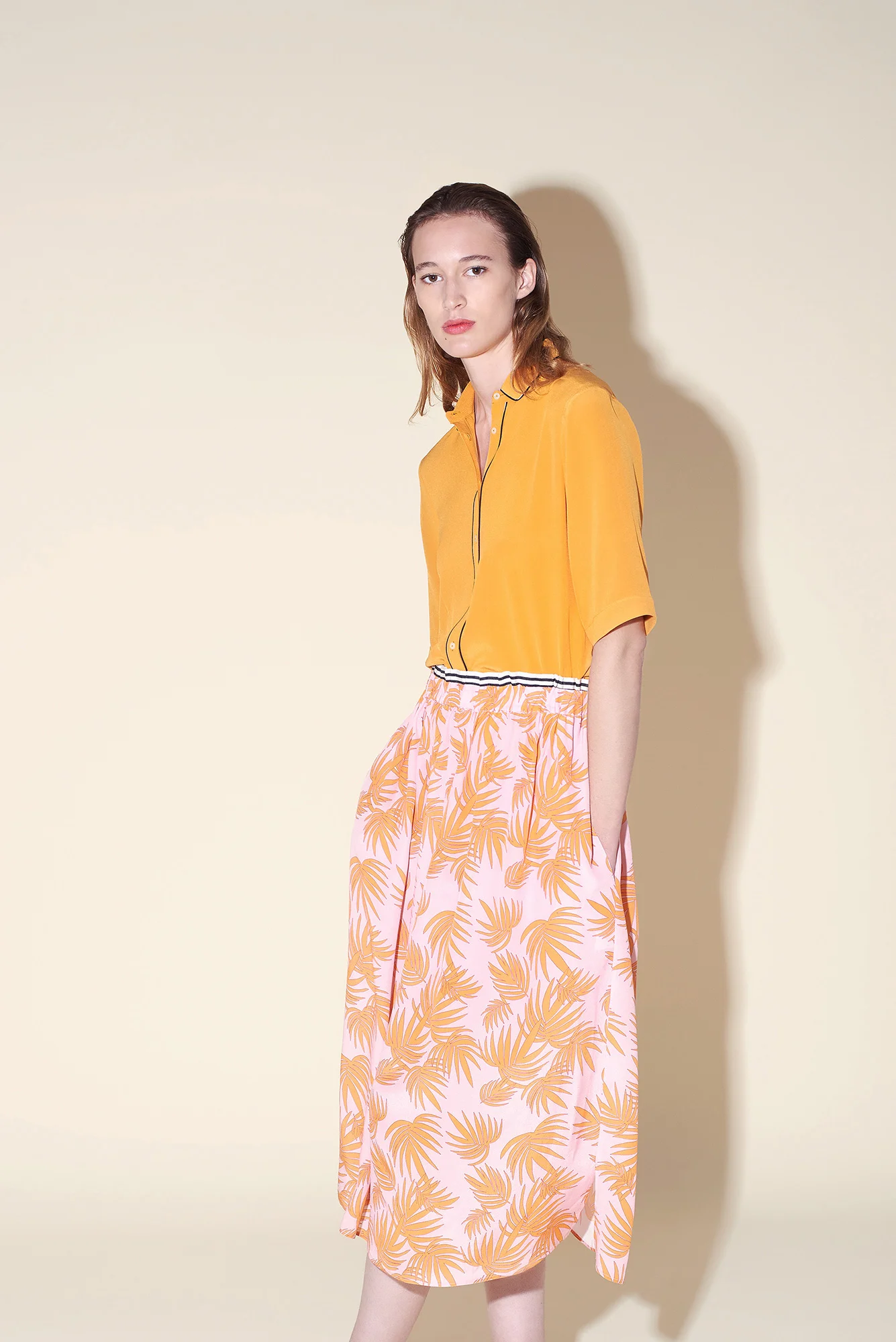 Small collar shirt silk crepe orange – Long skirt silk crepe tropical orange