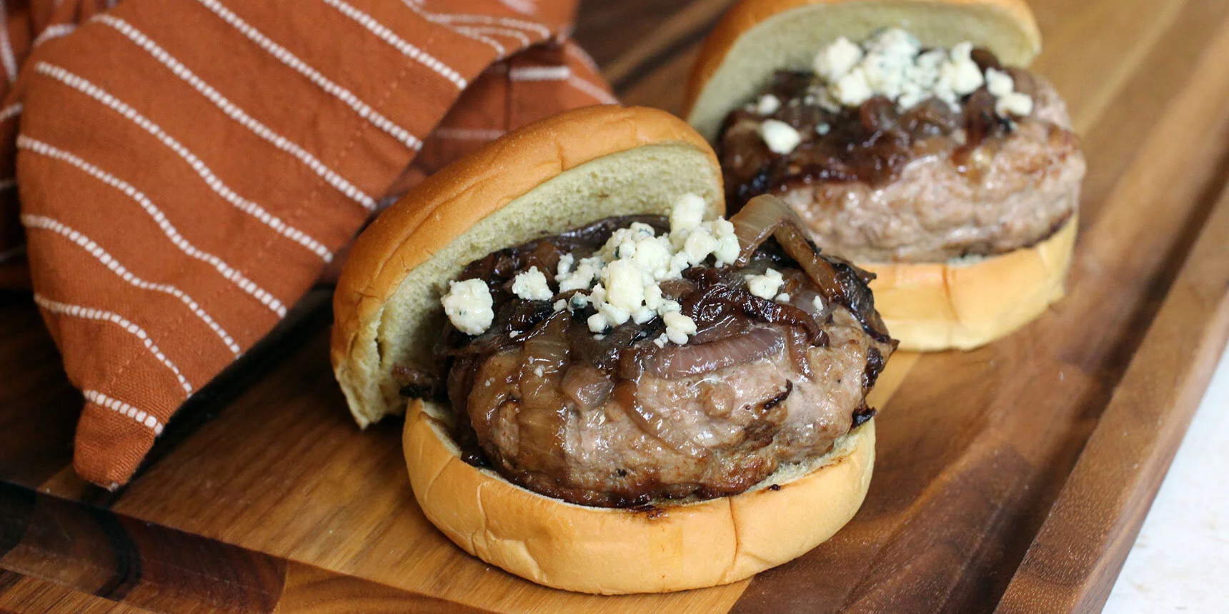 CARAMELIZED ONION GORGONZOLA TURKEY BURGER