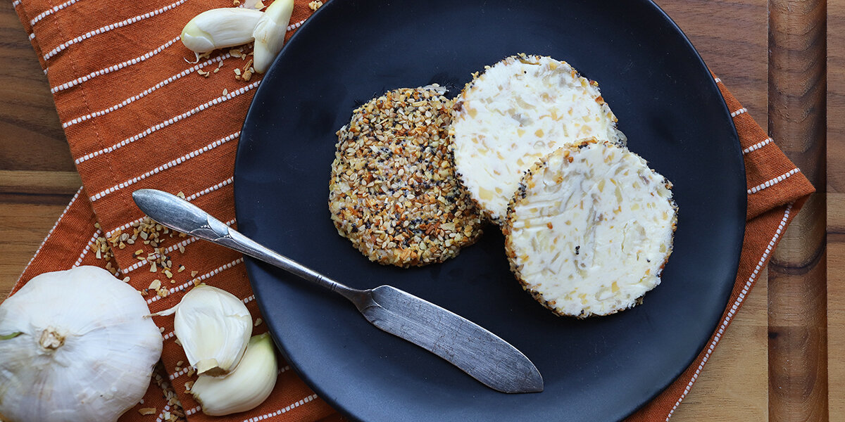 EVERYTHING BAGEL CRUSTED GARLIC AND SHALLOT COMPOUND BUTTER