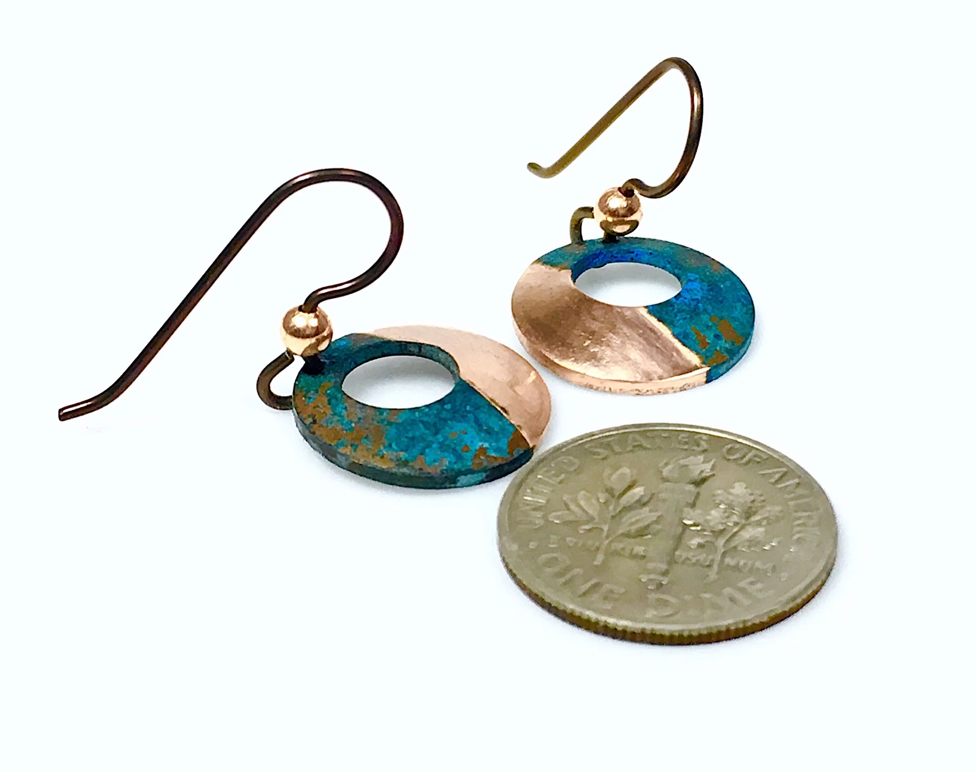 Lilla- Offset circle-blue_copper.jpg