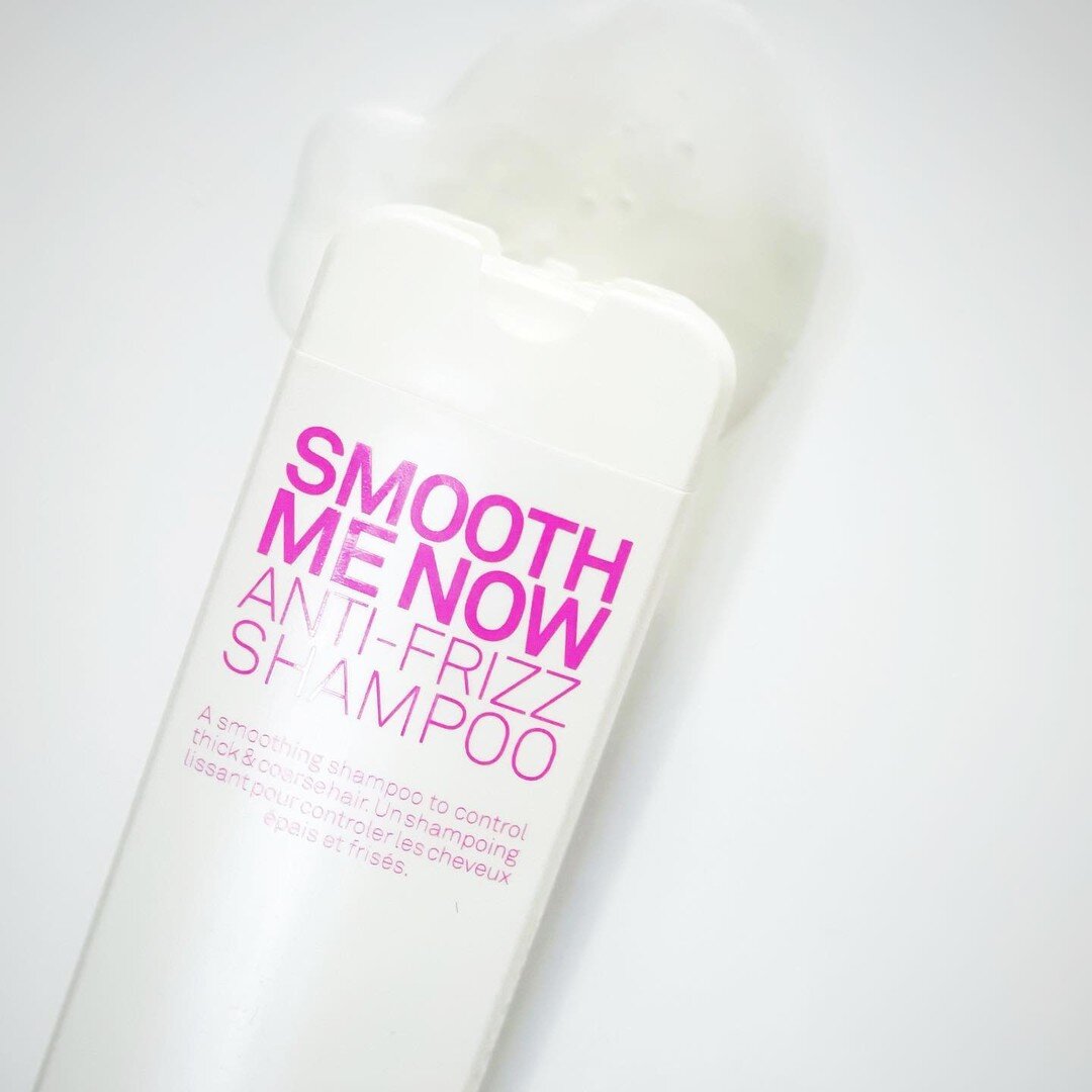 All day frizz control ⚡

Last van pluizig en weerbarstig haar? Bestrijd dit met onze Smooth Me Now Anti-Frizz Shampoo 💓

#ELEVENAustralia