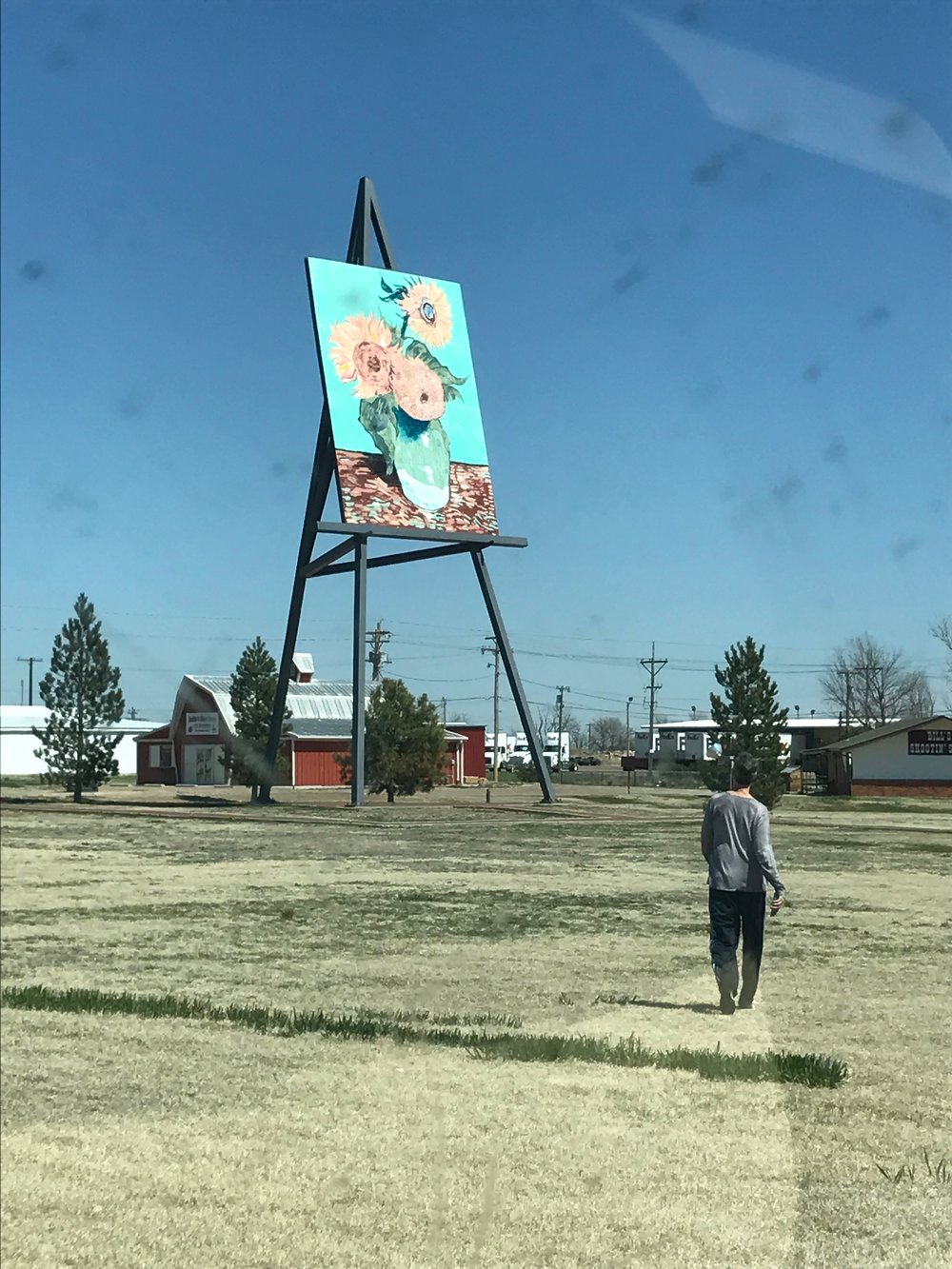  A quick stop to see the Worlds Largest Easel in Goodland, KS. Jay lends some perspective. That easel lived up to its title.  