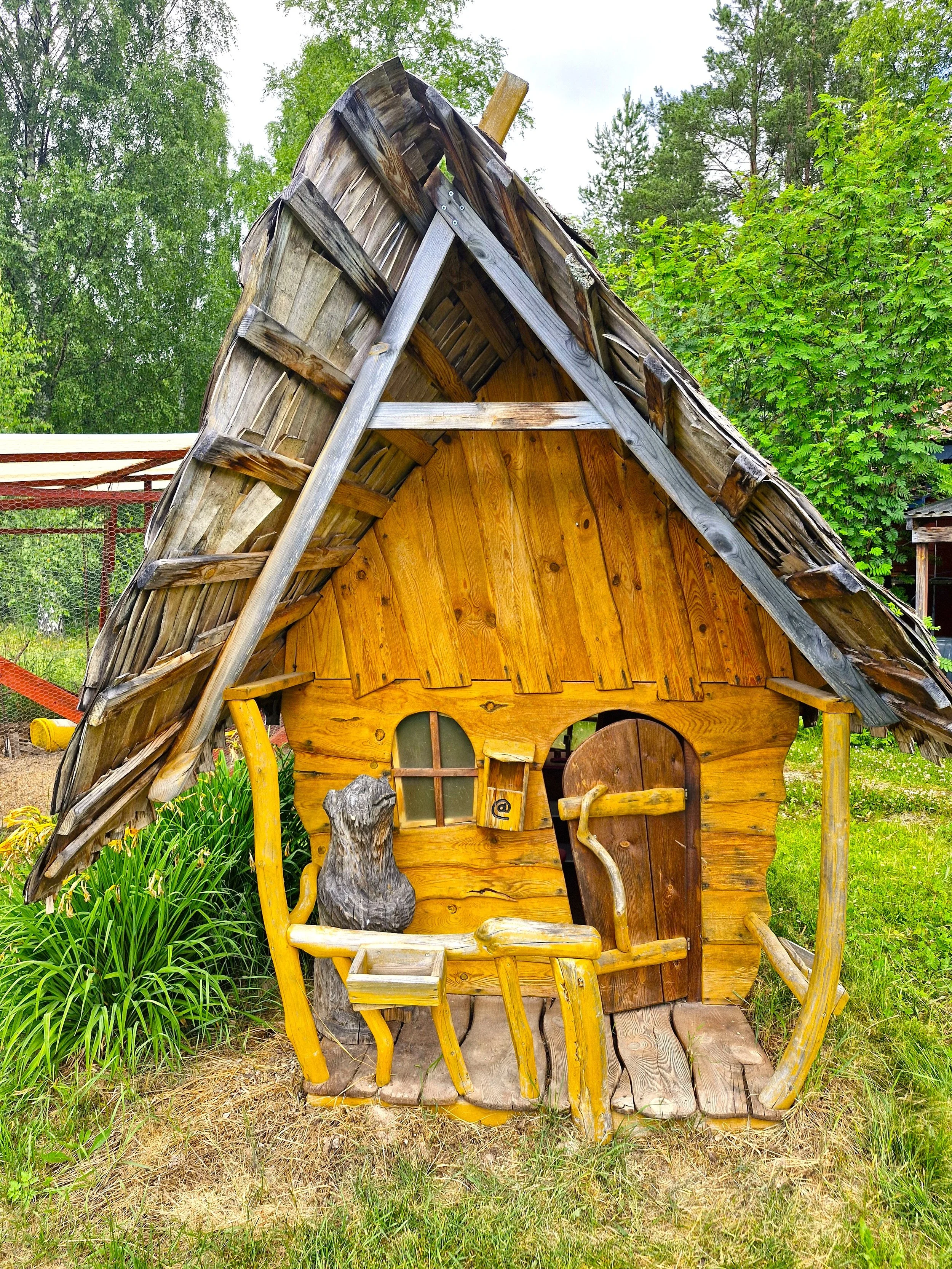 cubby house.jpg