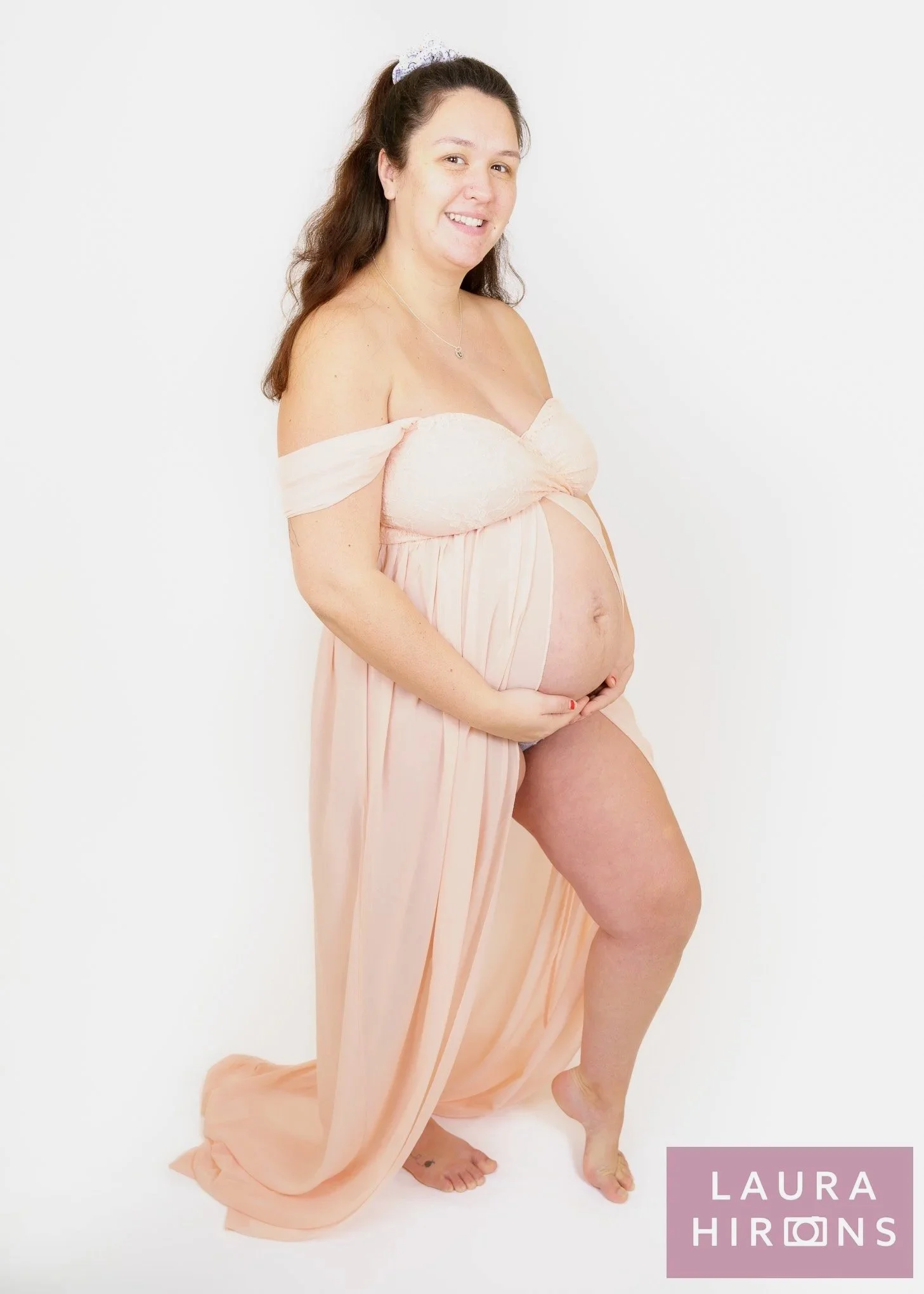 MaternityPhotoshoot2023-11.jpg
