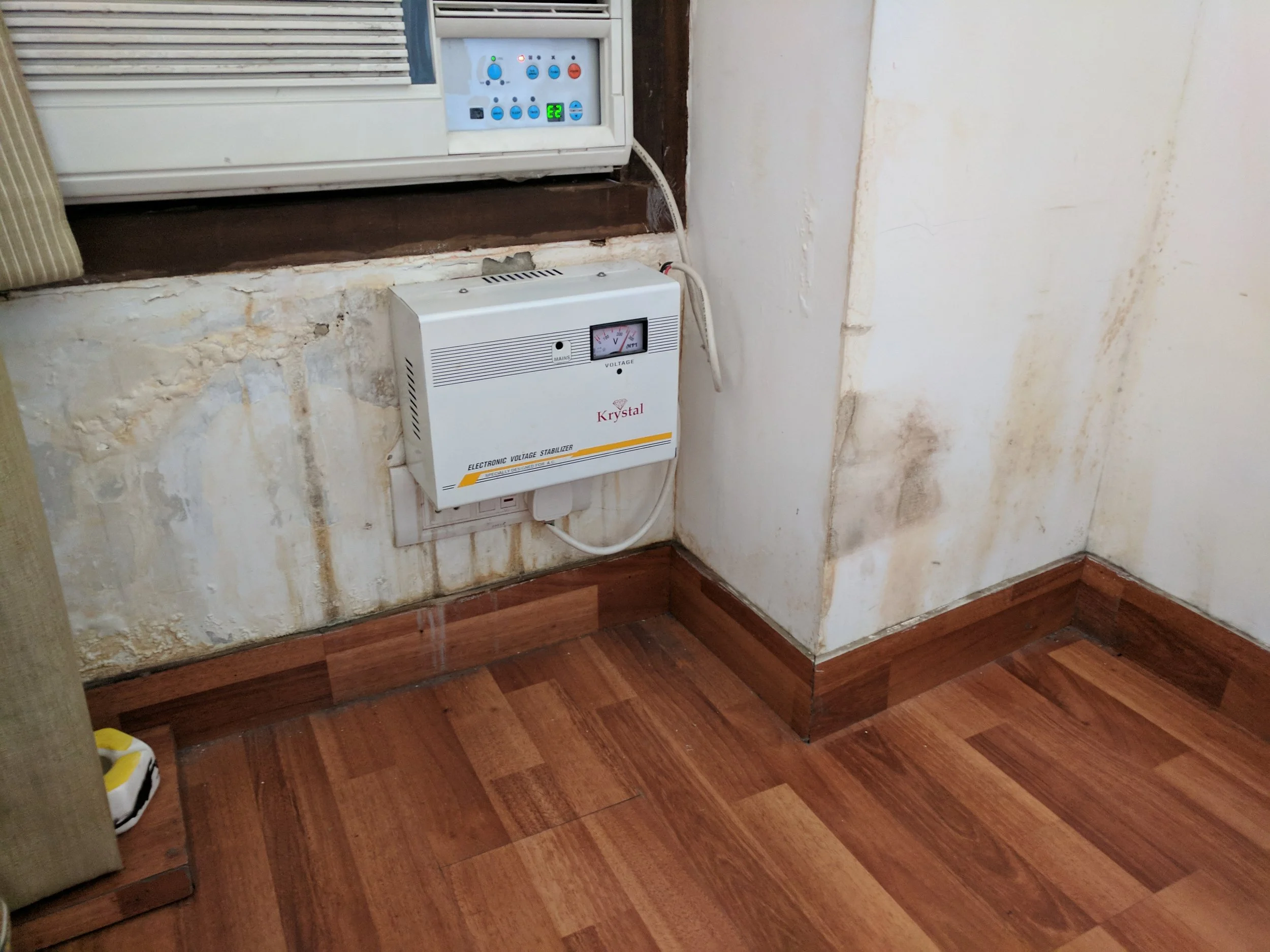 modi hotel.jpg