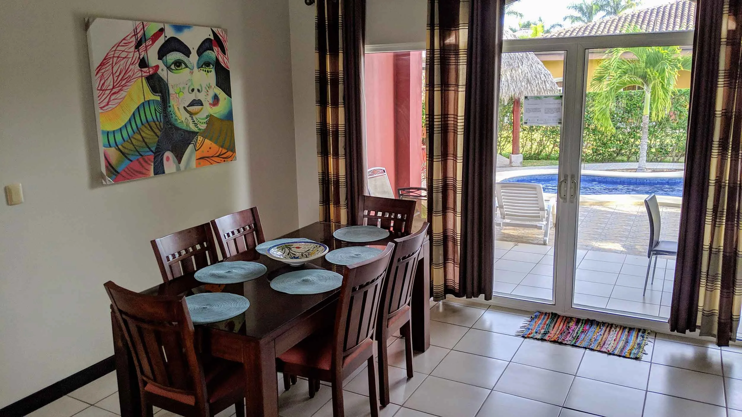 dining2.jpg