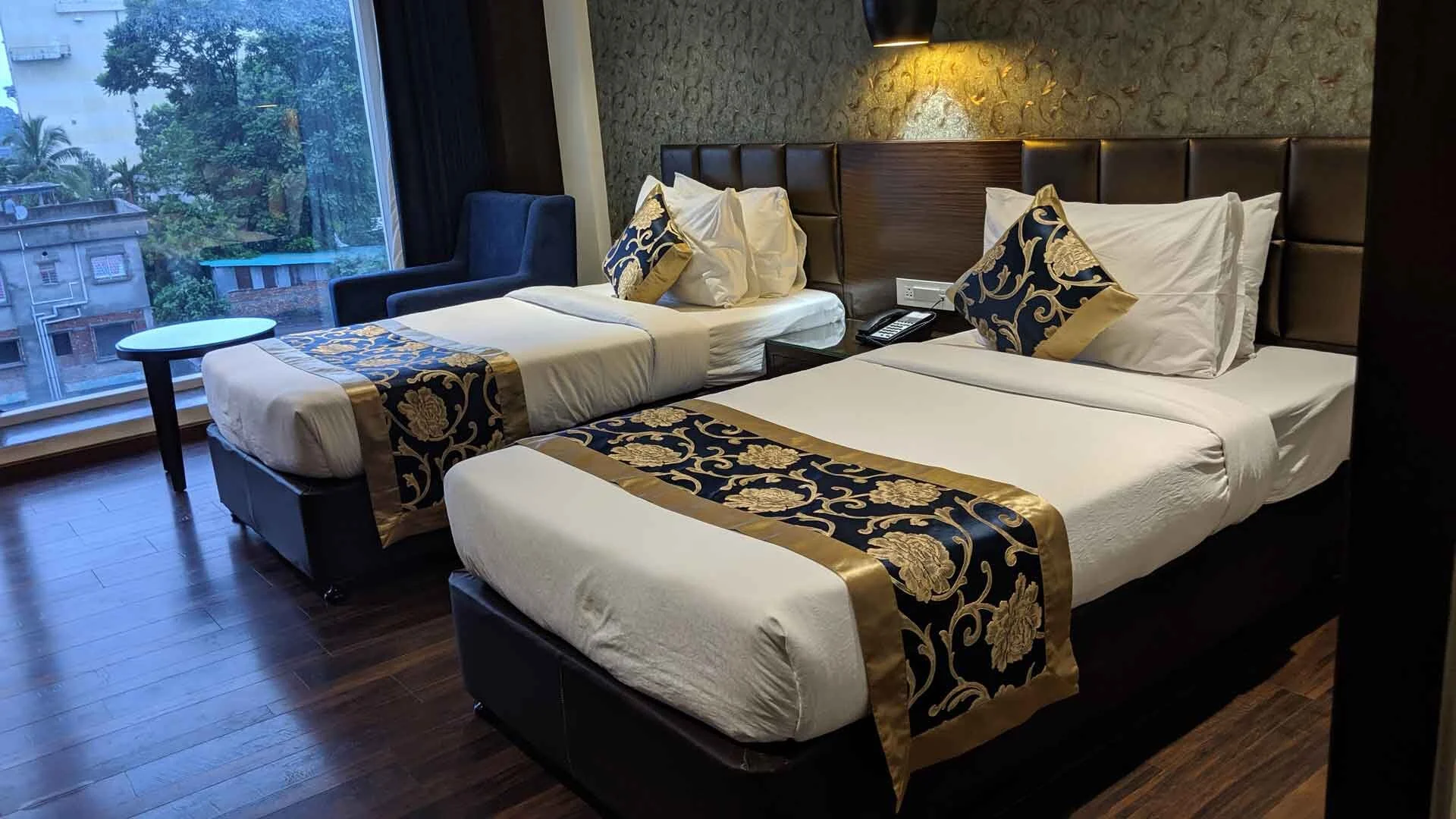 room2.jpg