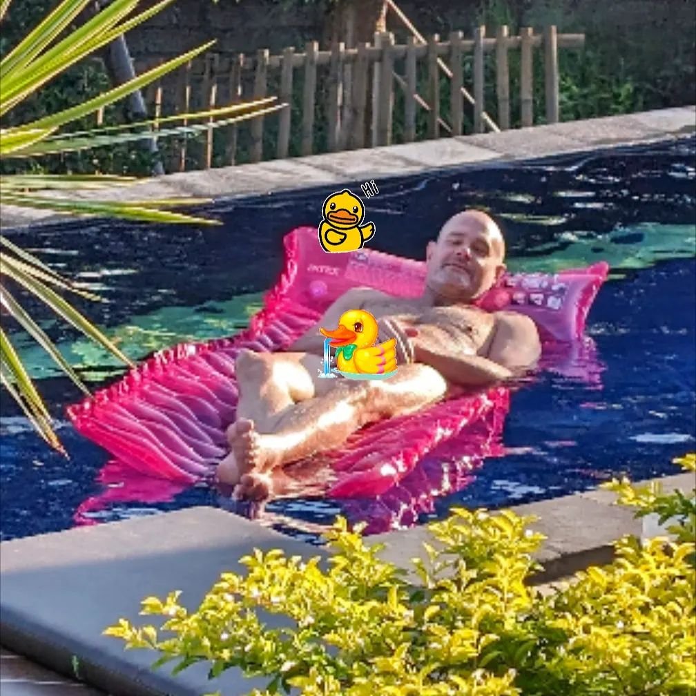 Naked Day Again!!! ❤️👨🏻&zwj;🤝&zwj;👨🏼🌞From sunrise to just before getting into bed, we loved our first pool day at Bali Natur! #pool #duck #naturistresorts #naturist #balinatur #Bali #podcast #hotelguys1 #hotelreview #lgbttravel #instagood #tren