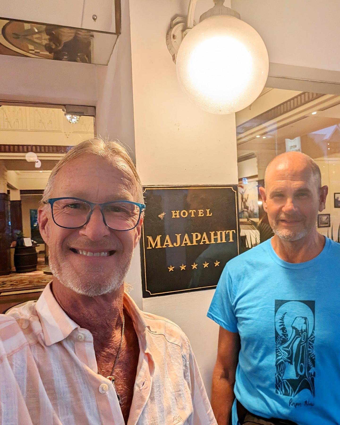 Hotel Majapahit is stately and dripping with history. ❤️🙏🏽It was a wonderful five star heritage property for our restful weekend visit to Surabaya, Indonesia. Great restaurant, GREAT staff and great overall value! ⭐⭐⭐⭐⭐
#hotelmajapahitsurabaya#hote
