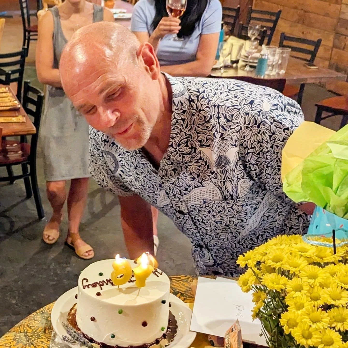 What a great afternoon celebrating Paul's 66th birthday with our amazing friends and family! We love you all so much! 💓🎉🥳🎂🎉💓 AND &quot;Everybody needs a PAUL!&quot; 😂🥳🤣 #happybirthday #66 #birthdaycelebration#birthdaycake #bffs #celebration 
