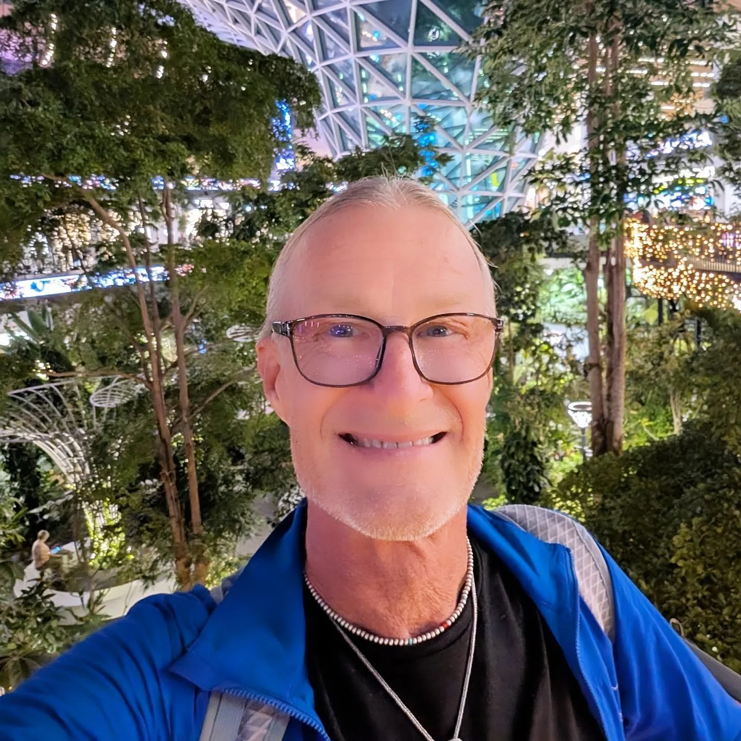 With less than three hours on the ground at the beautiful Doha International Airport, we had time to walk four miles and hangout in the Orchard! The place was calming and the plants were perfect! Singapore is next! 💞🛫💞
#doha #dohaqatar #layover #q