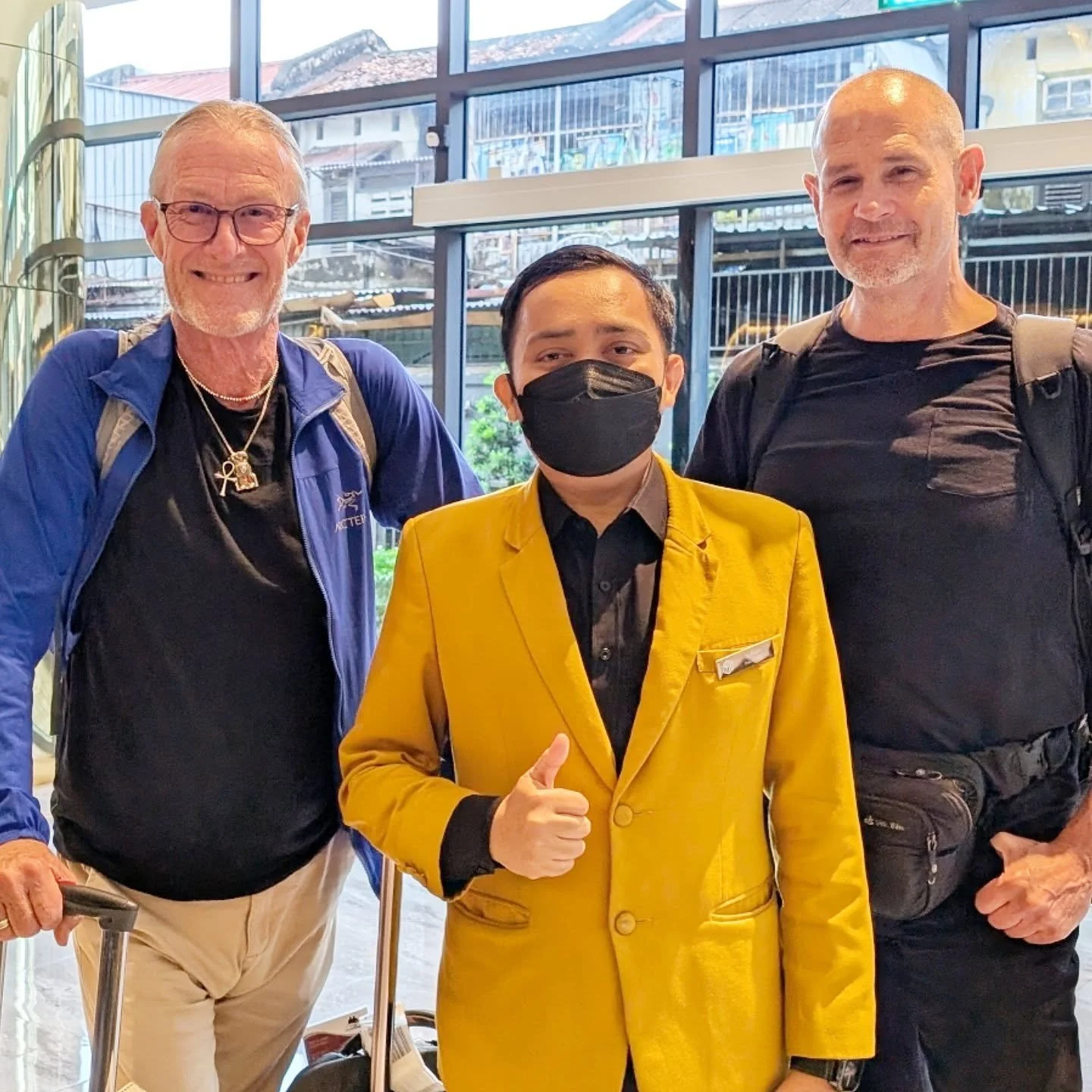 Oh yeah!! 👍🏽 🙏🏽👍🏽 
We liked our fifth floor one bedroom two bathroom suite at the Granite Luxury Hotel so much that we already booked another ten nights in February 2026! Today we're flying just 30 minutes to Langkawi Island for three weeks! 🛫