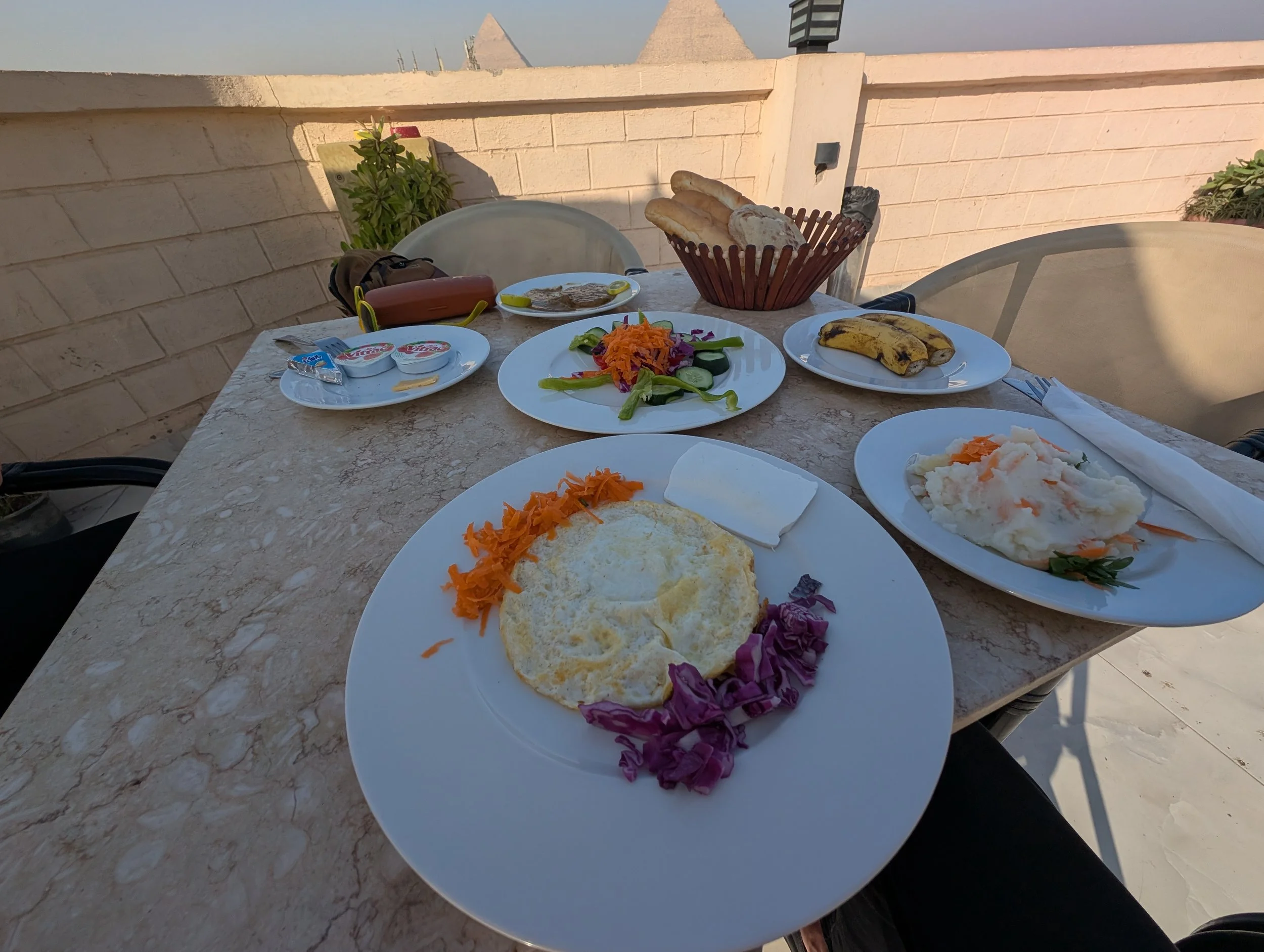19-hotel-breakfast.jpg