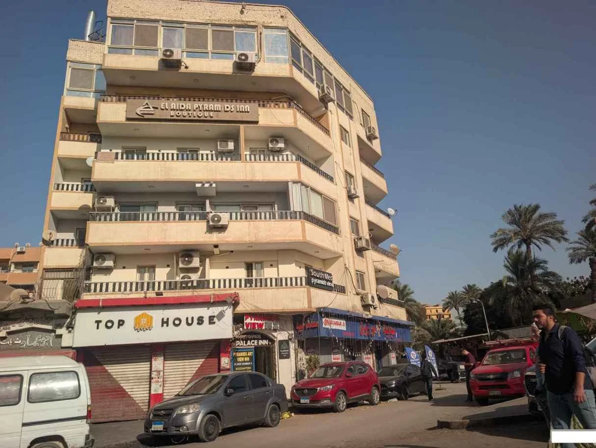 3hotel-Screenshot 2025-11-30 at 12.42.41 PM.jpg