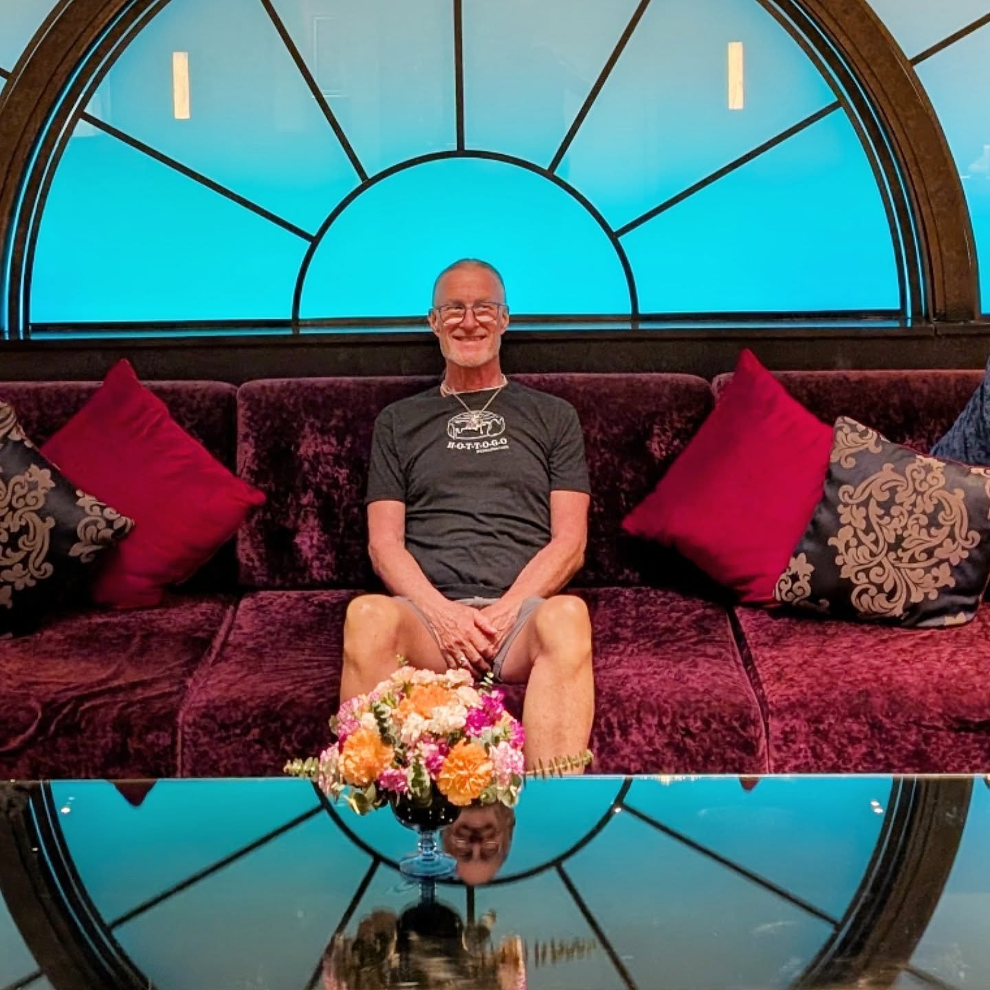 We're celebrating the Full Moon in Leo with dinner in Chinatown! 🏮 #fullmoon #travel #travelphotography #travelpodcast #bangkok ❣️🌕❣️
👨🏻&zwj;🤝&zwj;👨🏼 Hotelguys.com 
🌏 Global Hotel Guys on Facebook 💥New Post! 
🇹🇭 Global Hotel Guys on YouTub