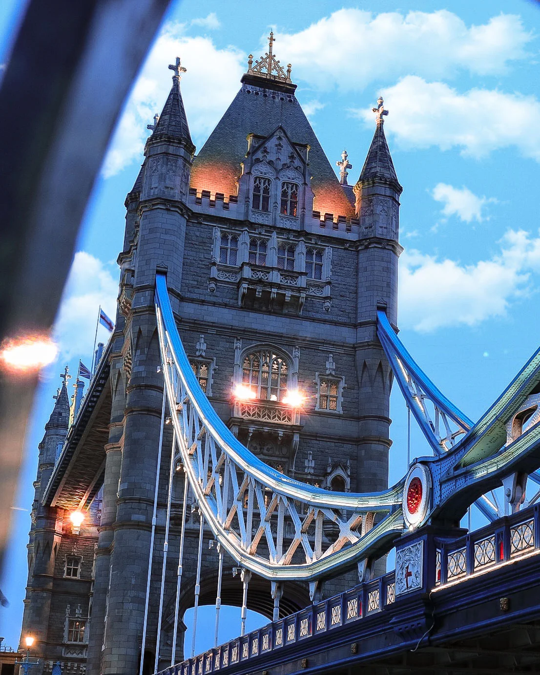 tower-bridge-clouds.jpg