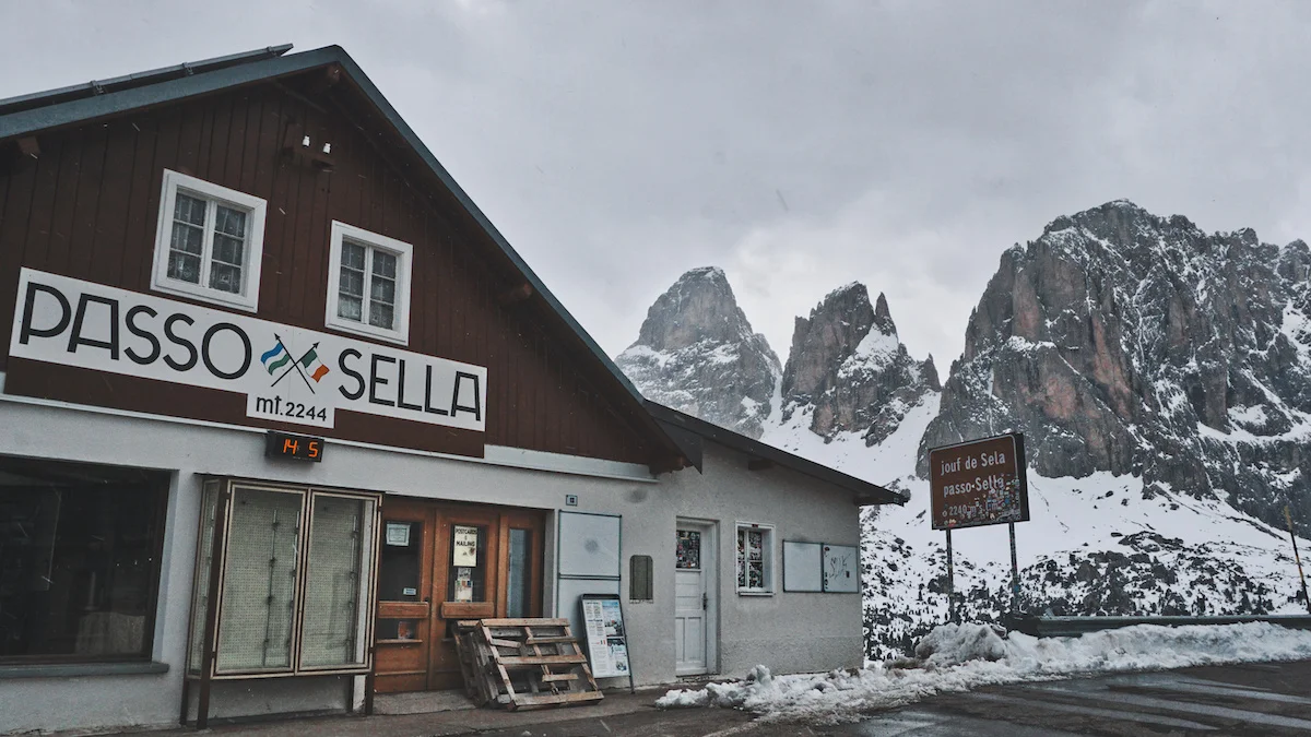 Sella Pass.1.jpg