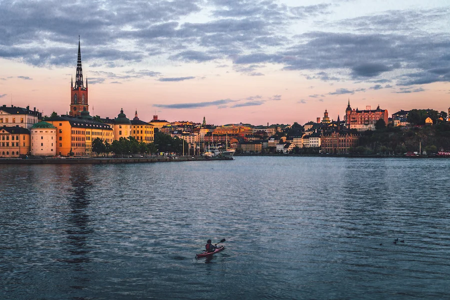 Cover 1.jpg