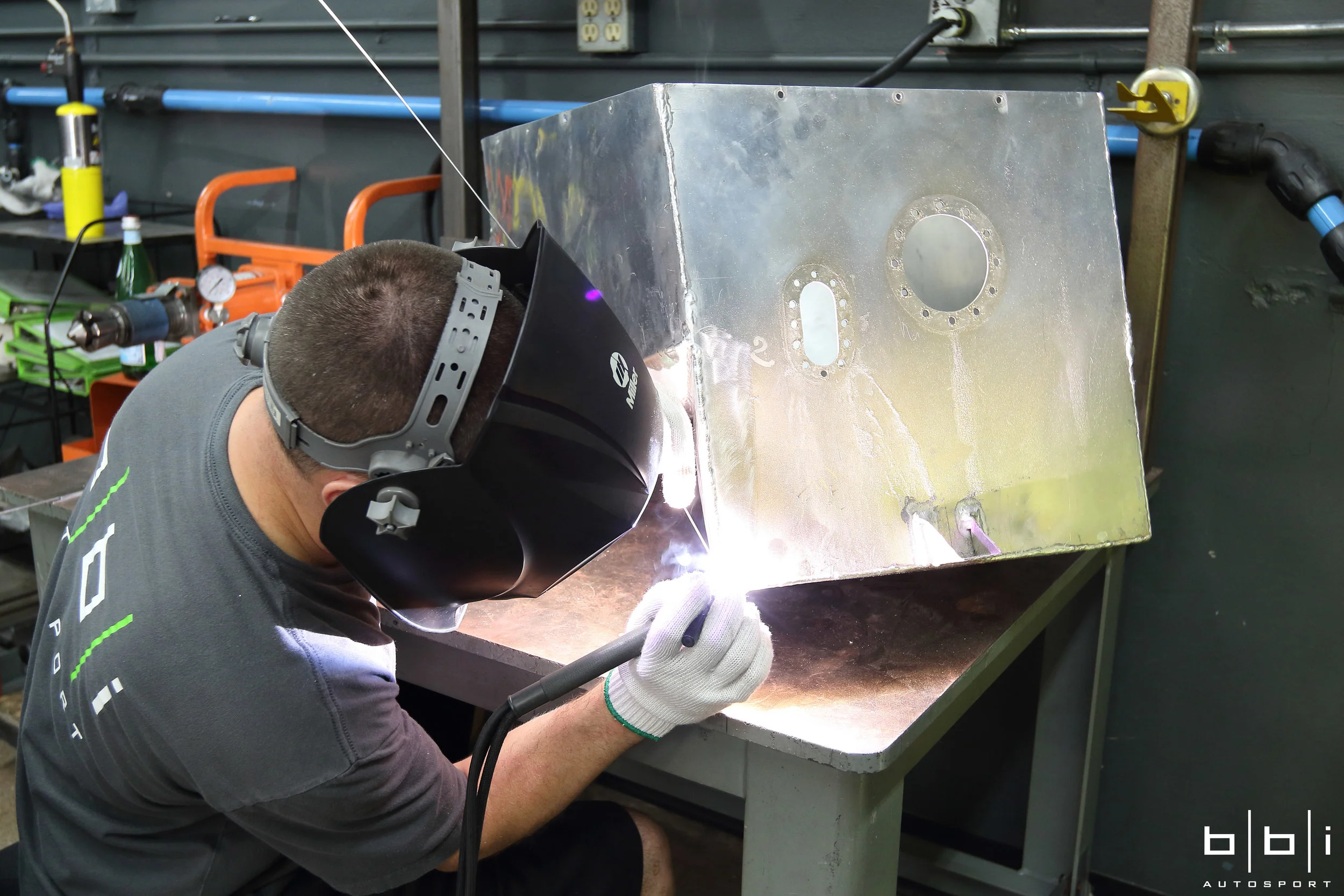 The fuel cell's aluminum container was damaged and need to be welded before inserting the new foam baffling.