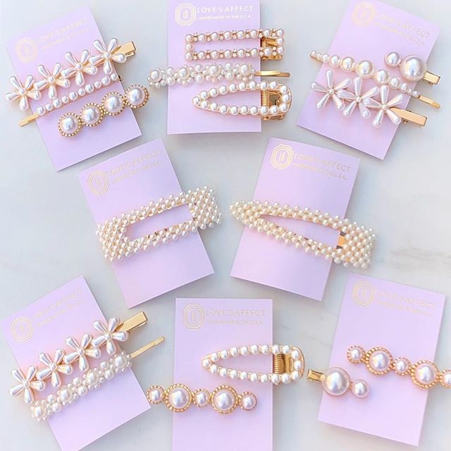Dying over these super cute pearl clippies (is that even a word?) Come customize your own set with us in-store! 🙌🏻 Can&rsquo;t make it downtown? Text me to order! 💓