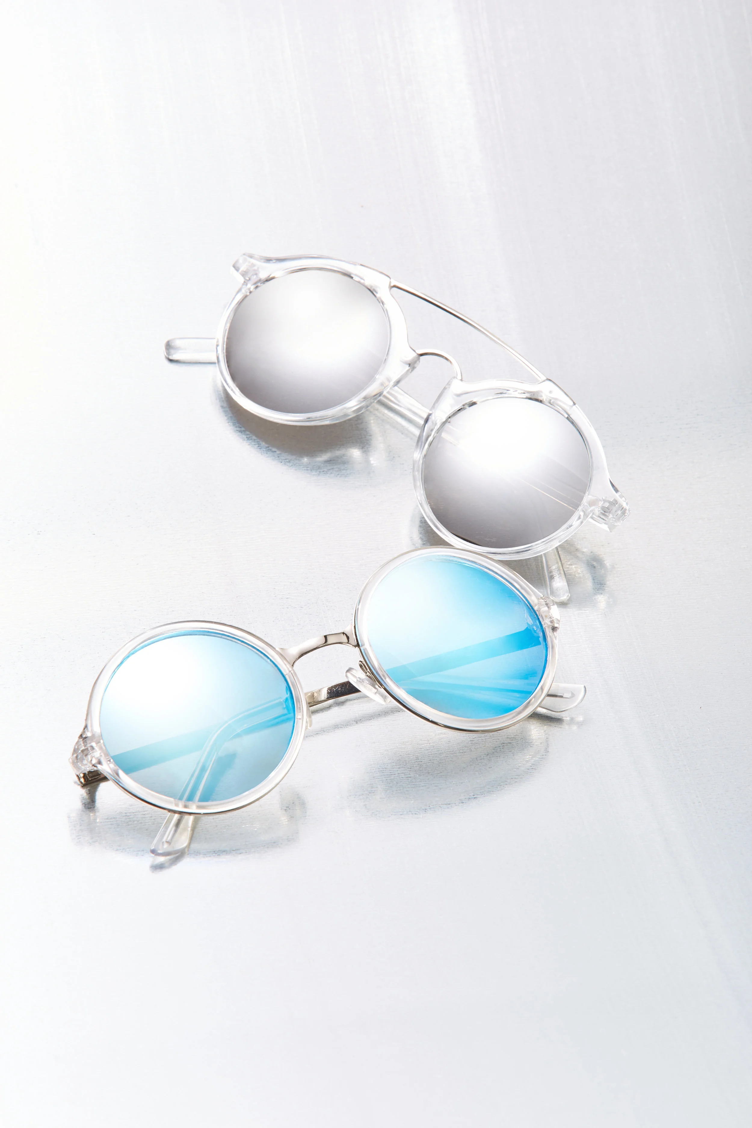 ReflectiveSunglasses_14833.jpg