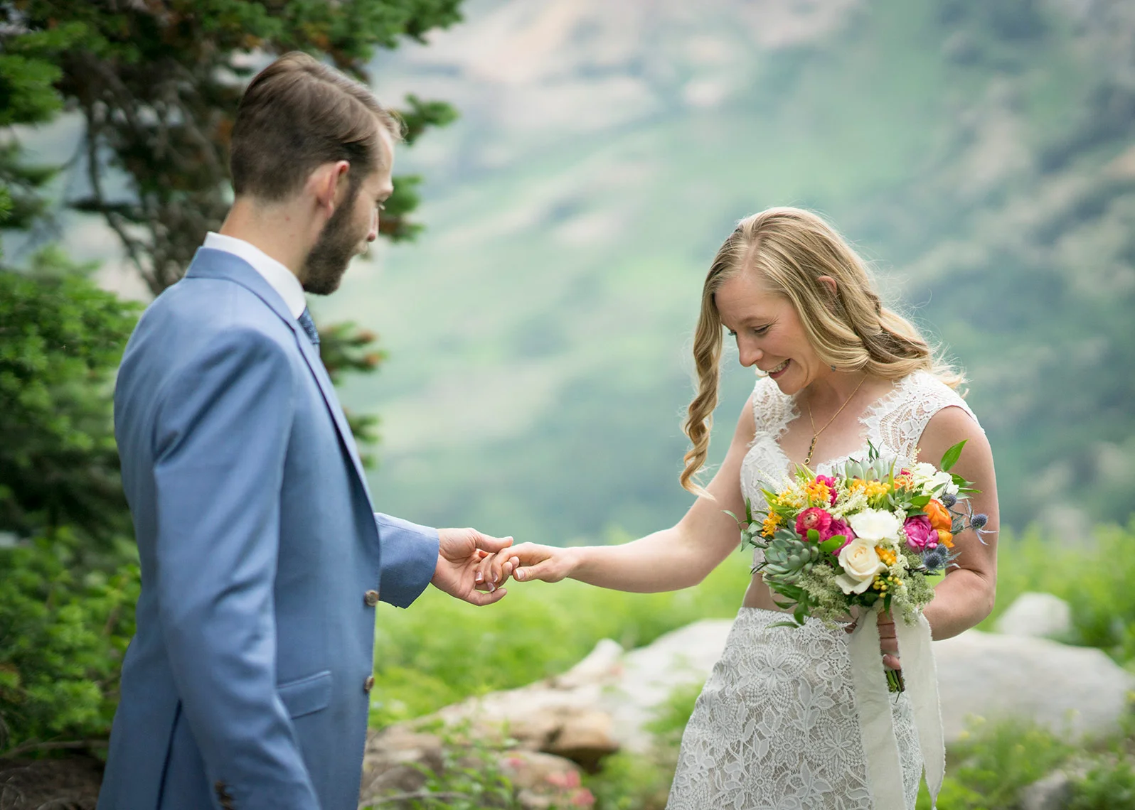 My experience shooting an outdoor wedding at the Alta Resort, Utah