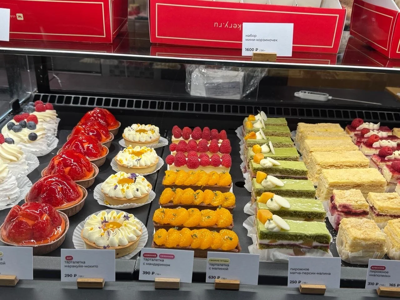 Why Russian Bakeries Matter in St. Petersburg: Pekarni, Rum Baba, and Everyday Life