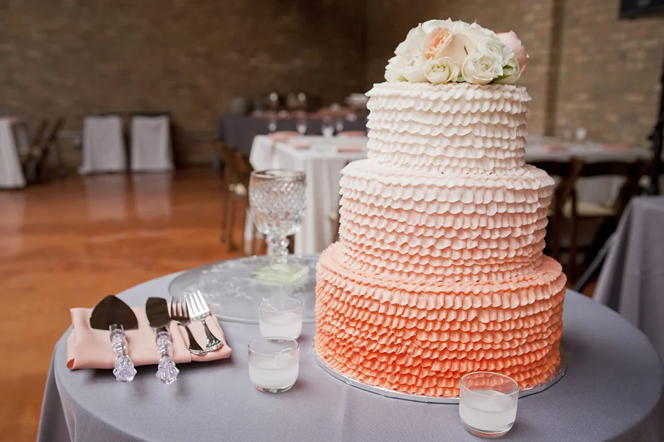 Loft-Wedding-Ombre-Cake-LusciousLayers.jpg