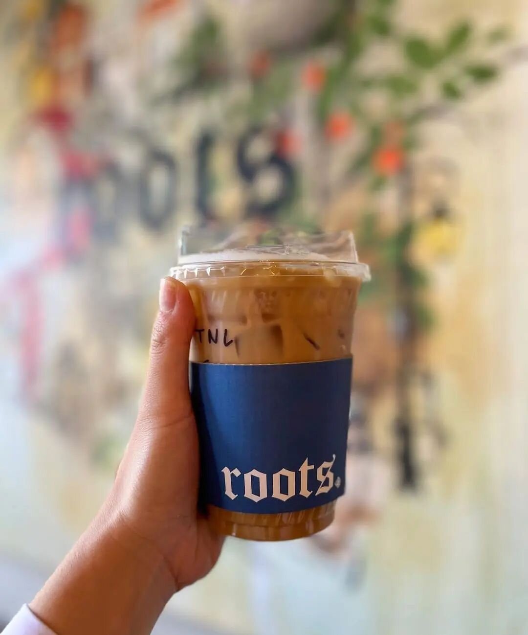 Halfway there! Cheers to a productive Wednesday
Repost @chony.chomps 
.
.
.
#rootscafe #cerritos #latte #chagga #coffee #wednesday #vanilla #instayum #coffeeaddict