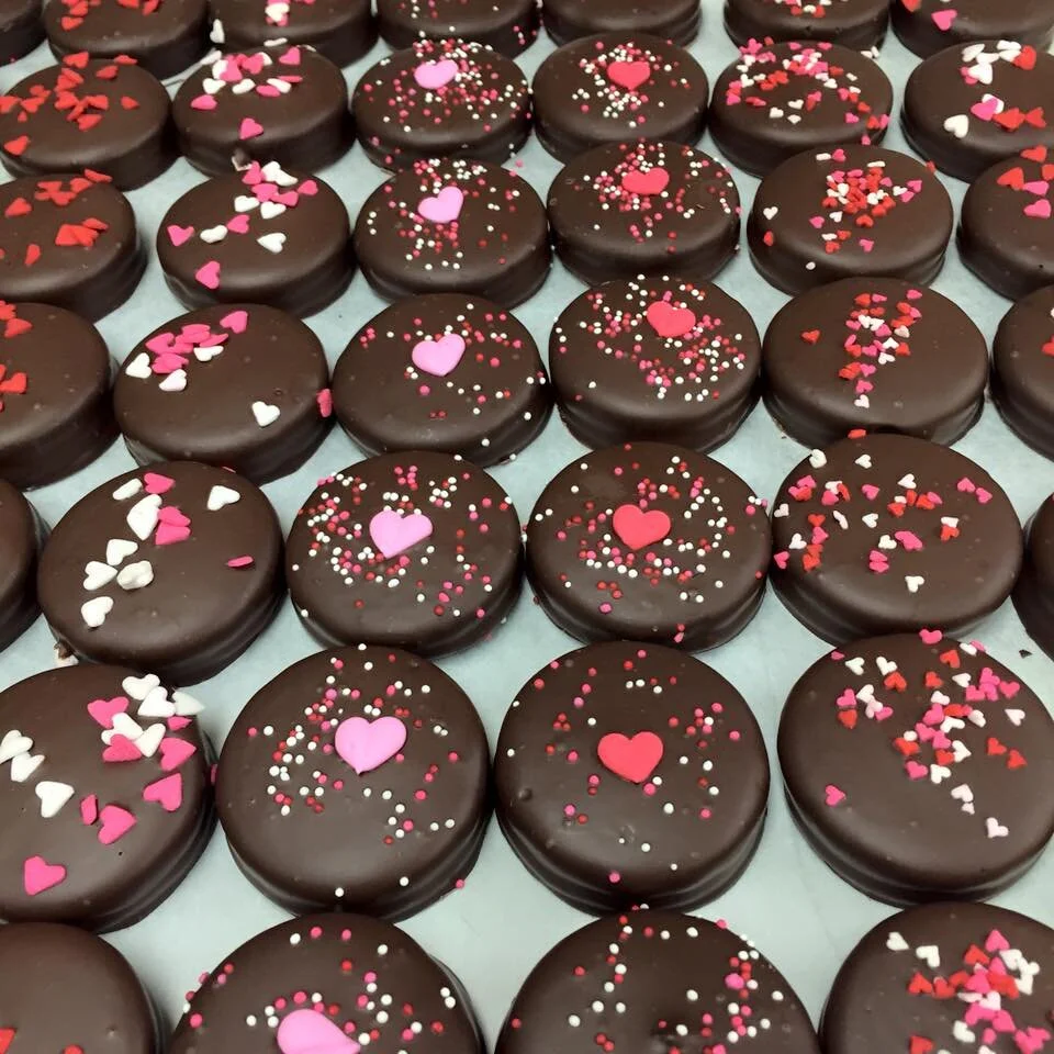 valentine oreos.jpg