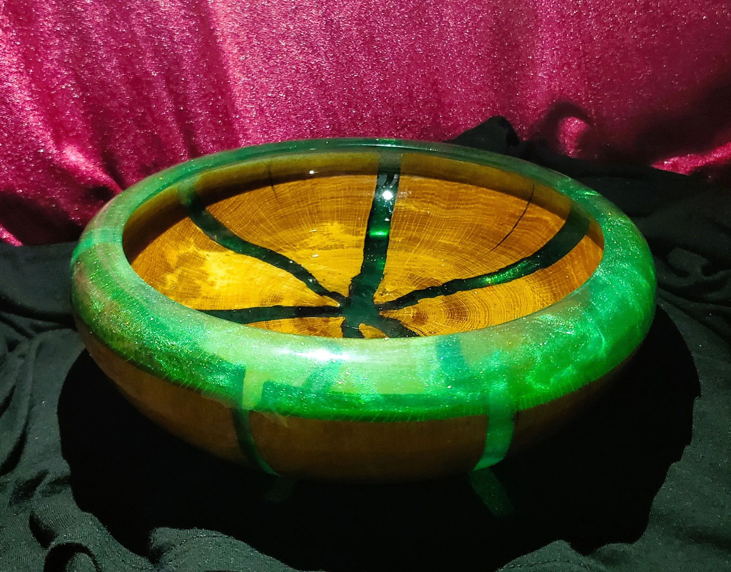 Green Bowl Side 10120.jpg