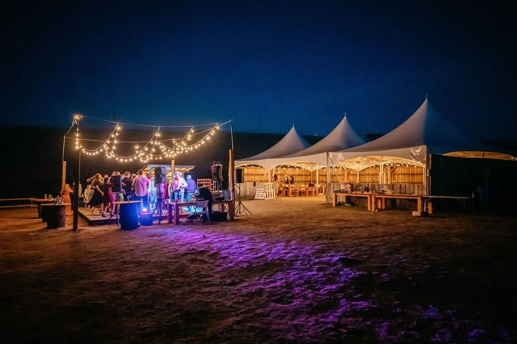 How to Plan the Perfect Rustic Wedding — Rocking Ridge Ranch - Rustic ...