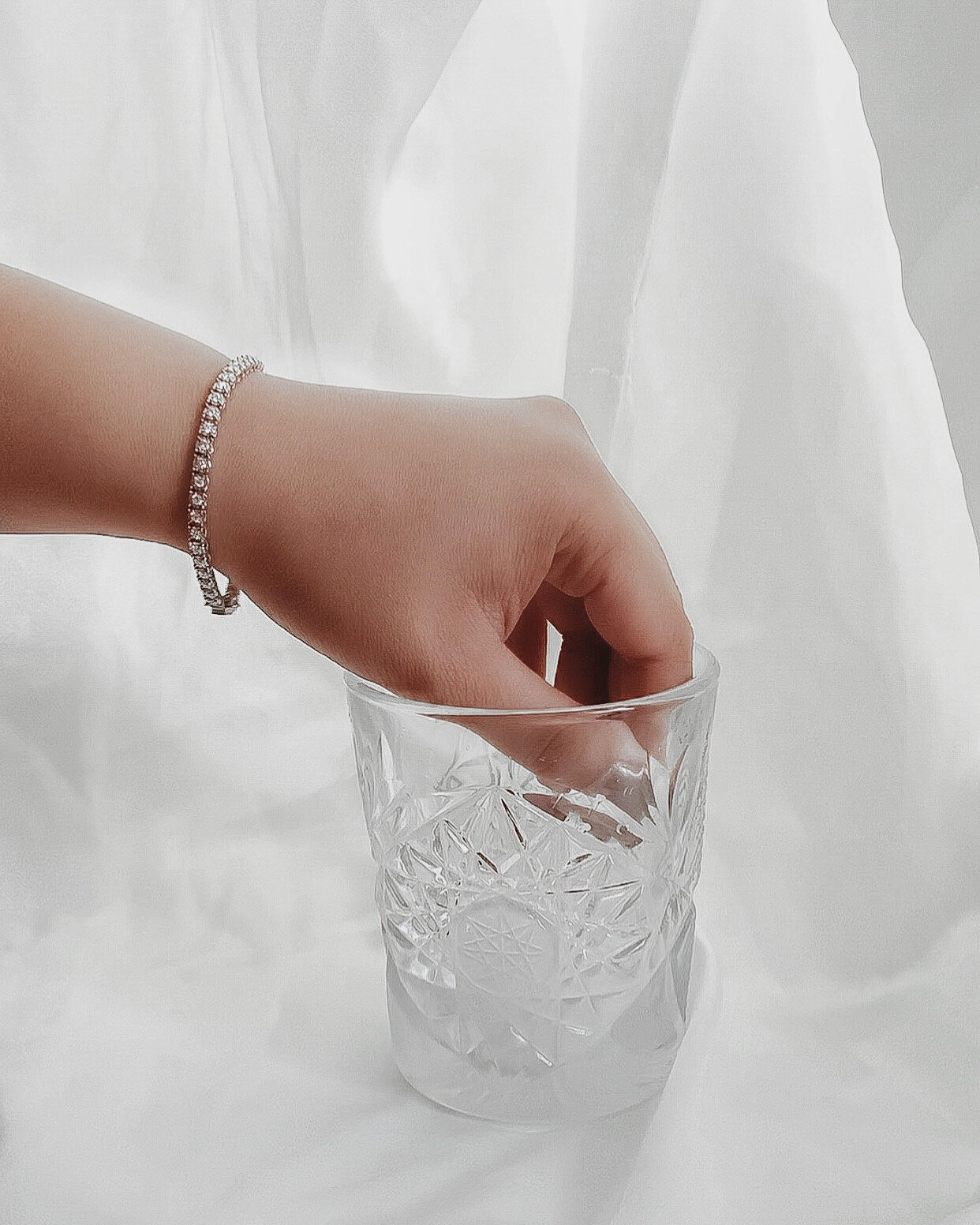 66A9D956-4C43-42FB-B73A-ABF05080434E