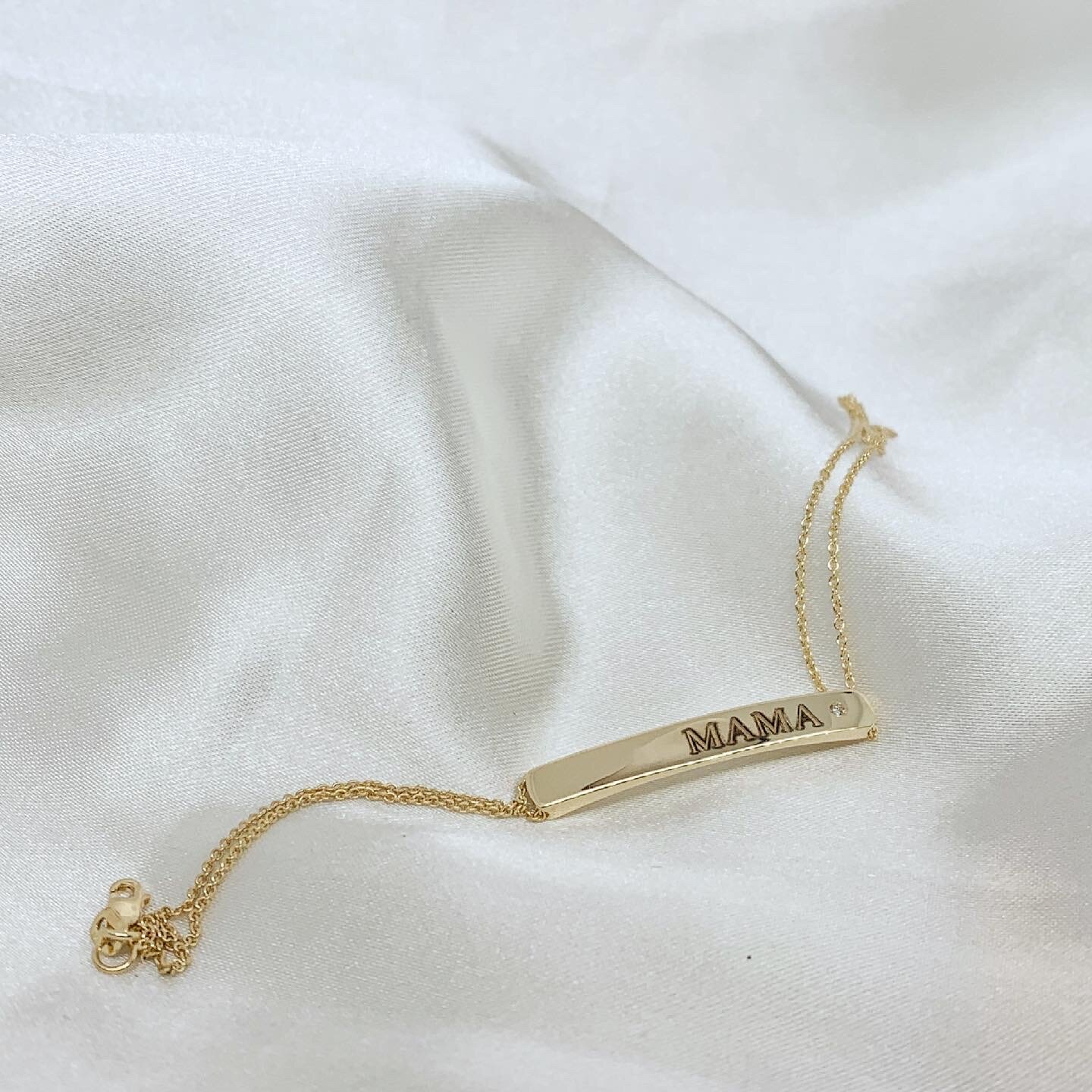 95AF0365-1221-4465-8C8B-98A055023823