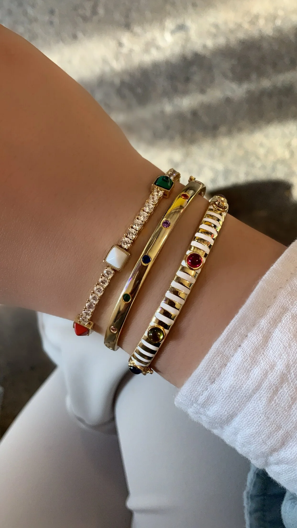 03895884-0AE8-4005-85D1-949B4B9F6591