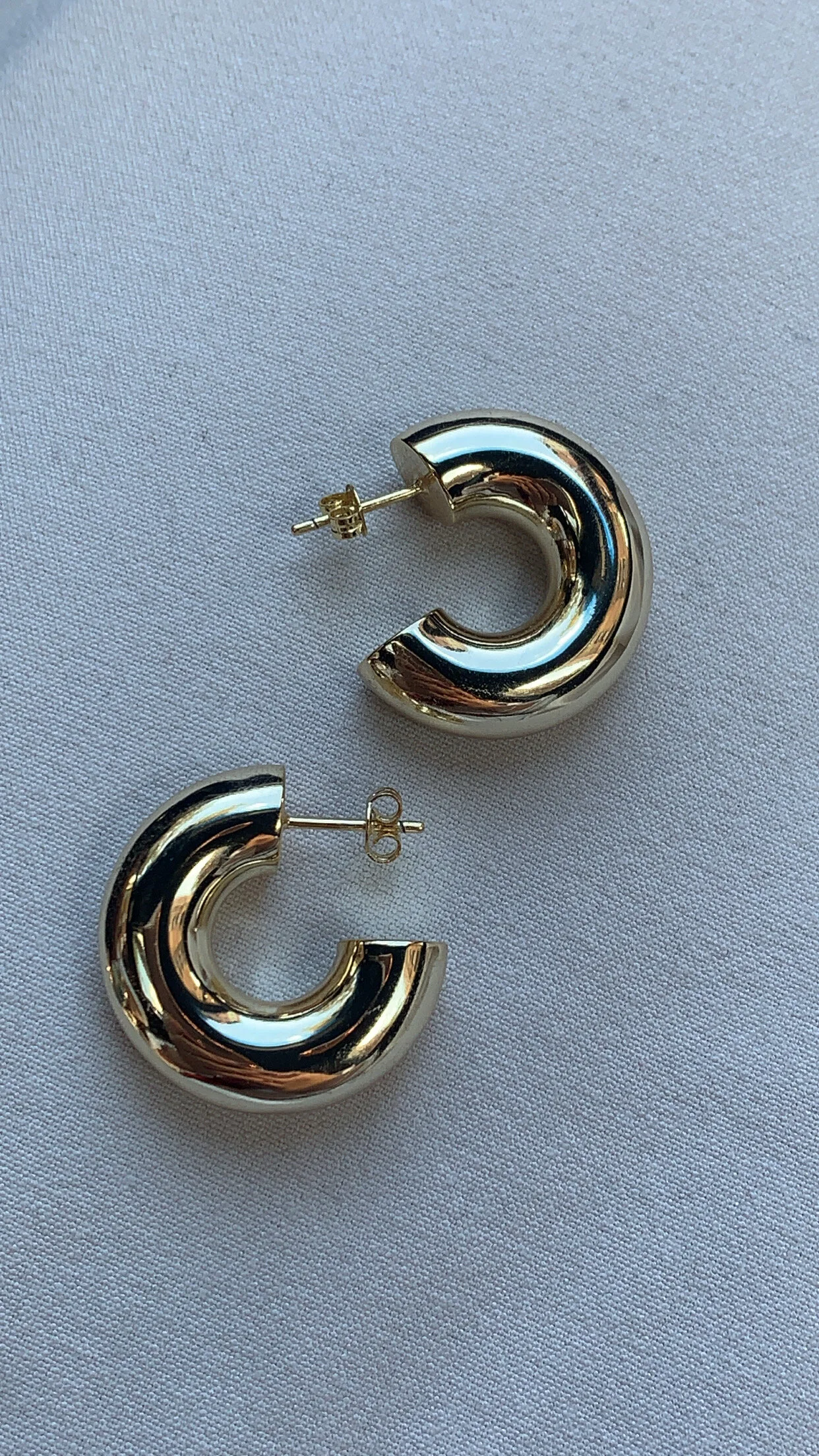 2F448B51-EEC7-4B6F-933A-B6AFA83A1698