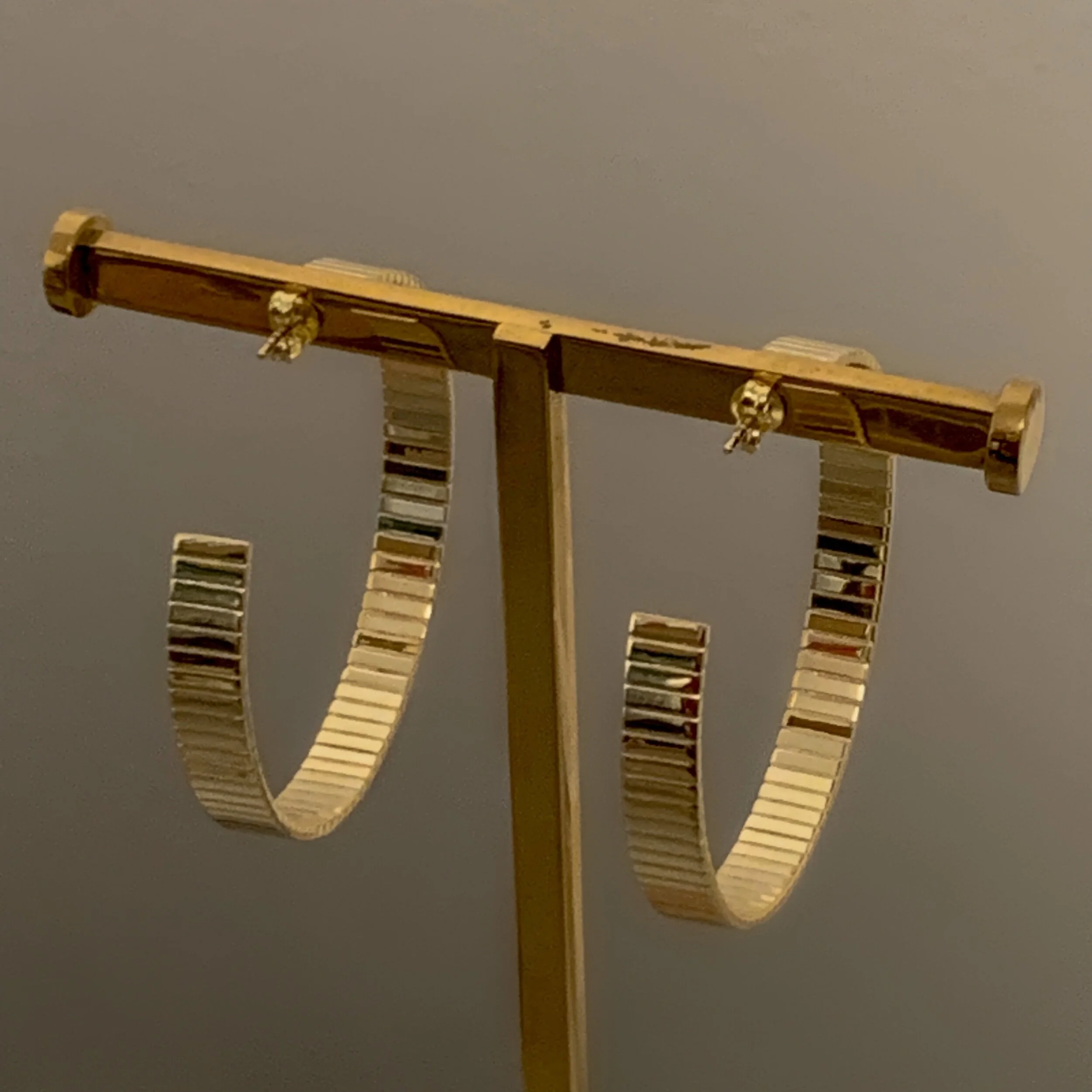 9F4C678C-4E3F-4E25-9C07-3F6EA2BDD2E7