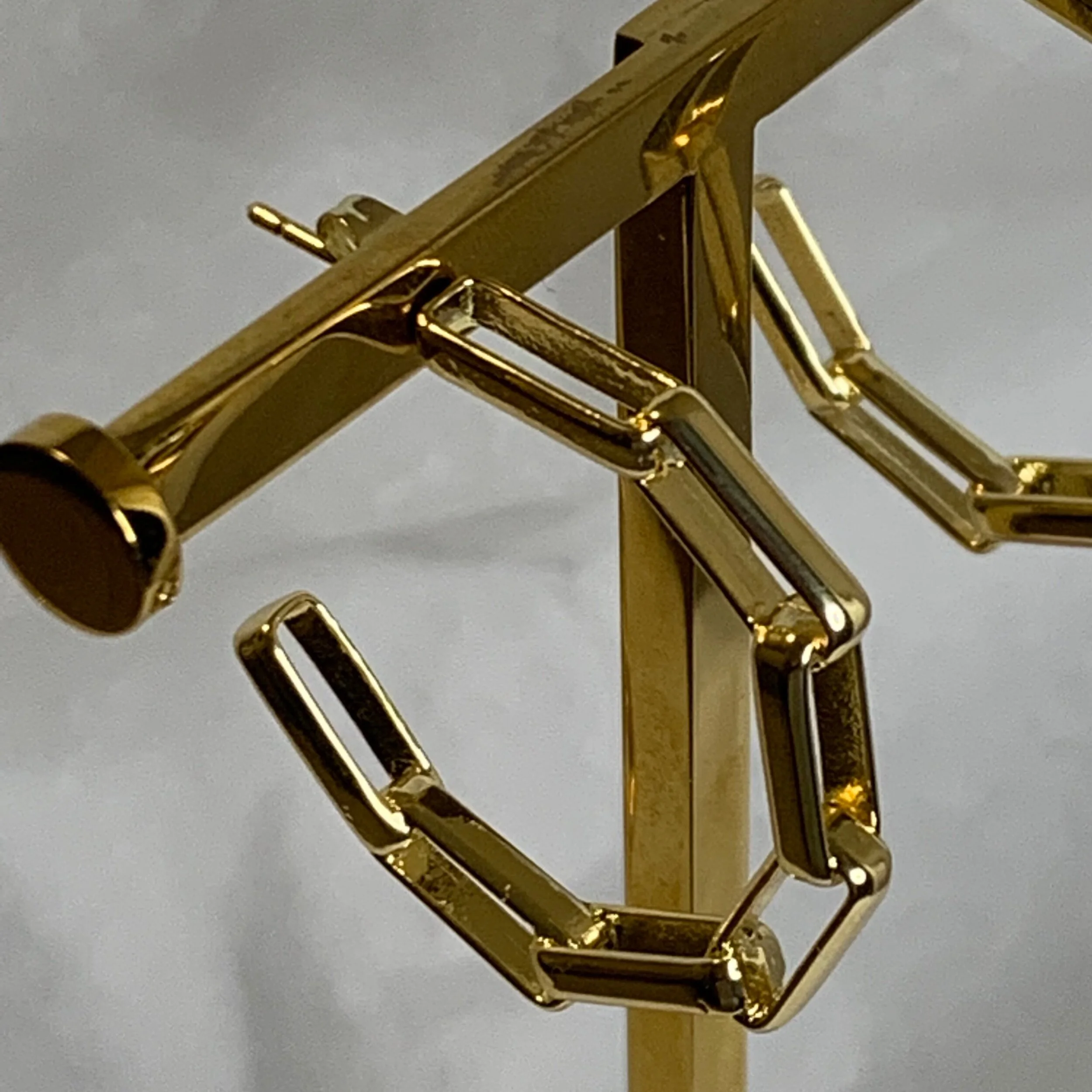 7445CACC-3546-40B3-8F9E-6682346833A9