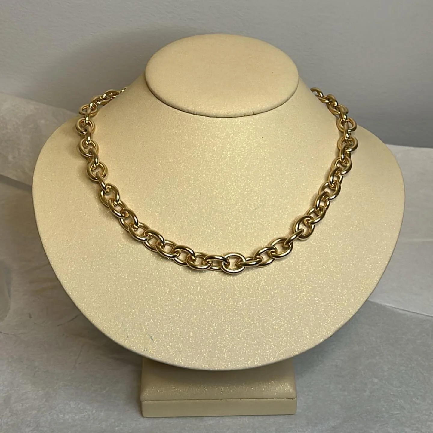 EFCC93CB-6CF0-40DC-99D2-46EBFF369CB5