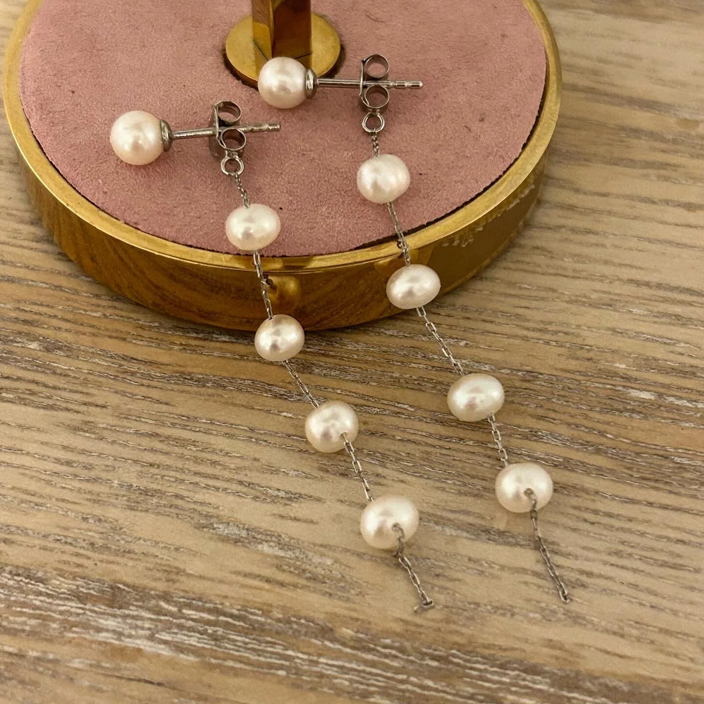 DDCC8C8D-B237-419C-86E5-CD690F7C142D