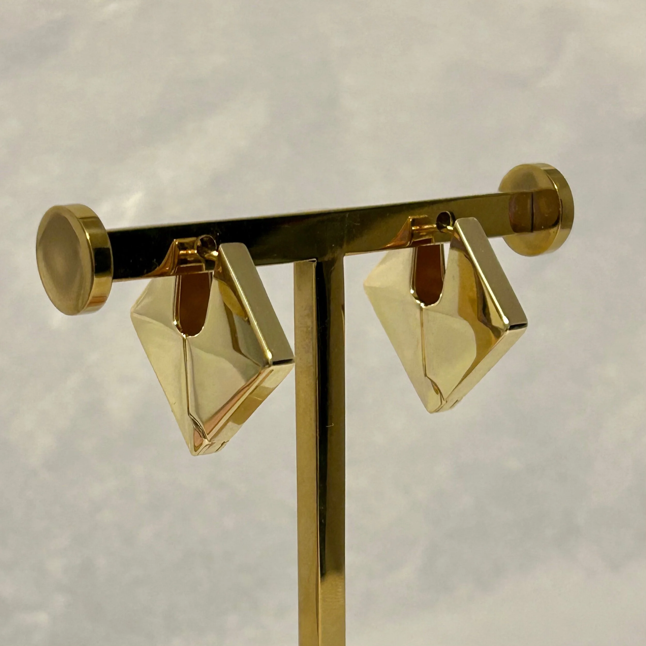 B7A08EE8-D06C-47C9-9379-D90D481675B8