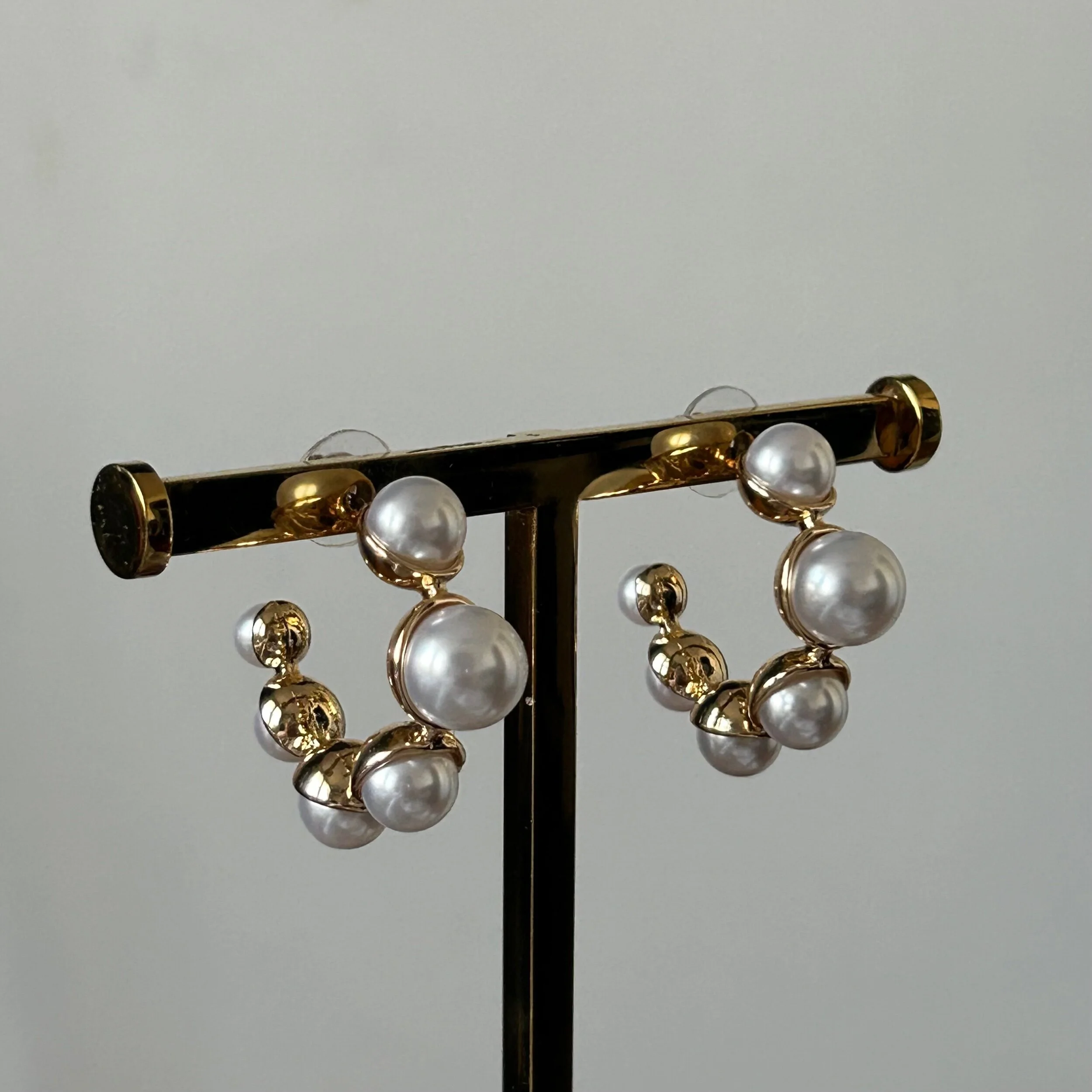 1AFC19E9-89FD-4FFB-A779-E4B0B7C1123A