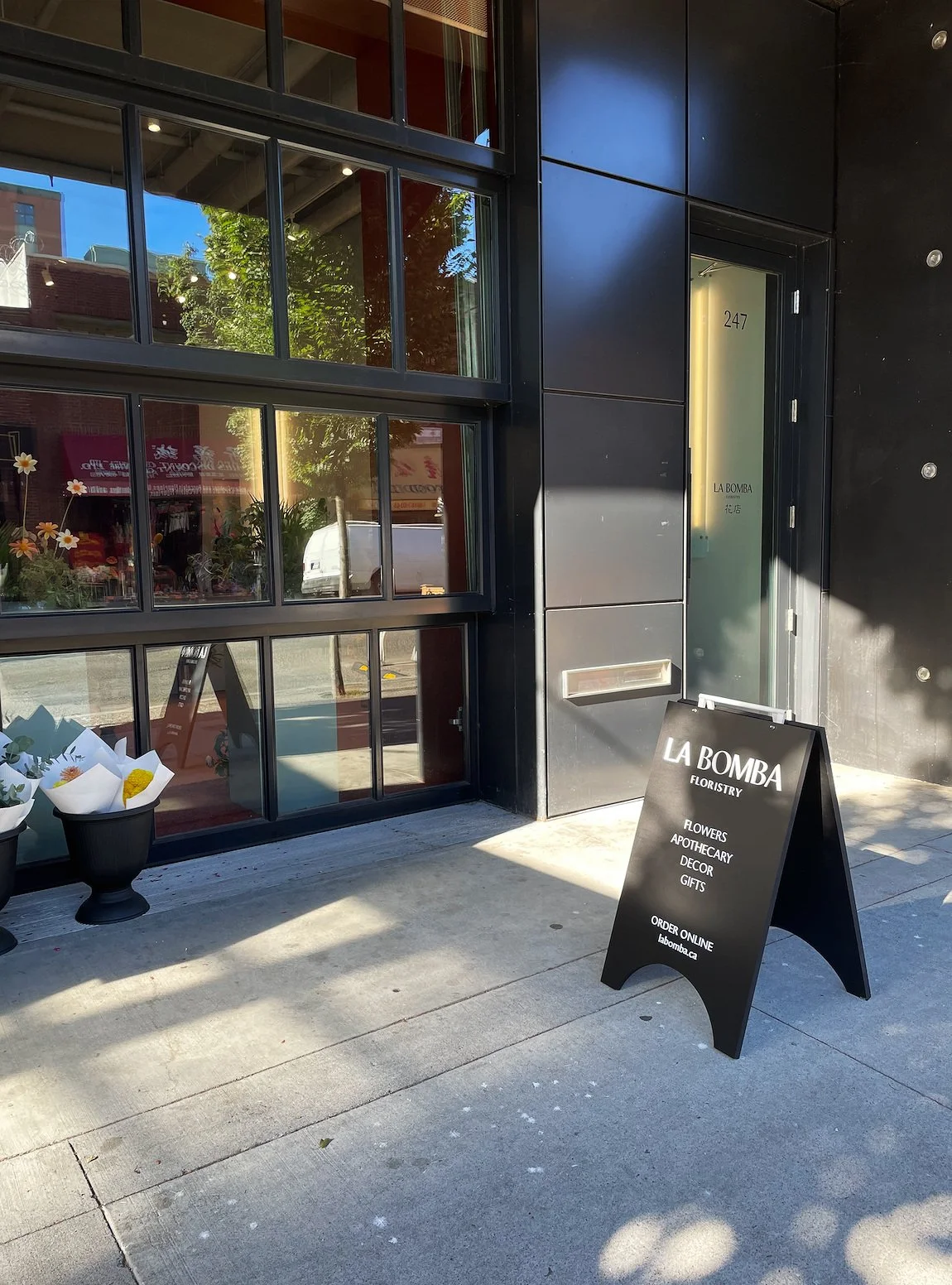 la bomba floristry sandwich board vancouver