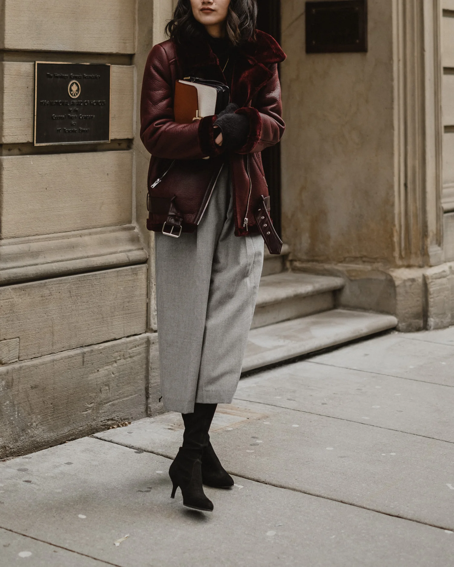 stuart-weitzman-tiemodels.jpg