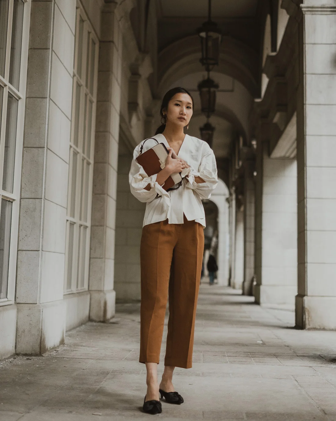 aritzia-chestnut-trousers.jpg