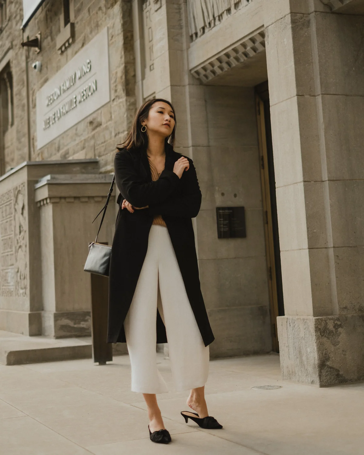 spring-outfit-white-trousers.jpg