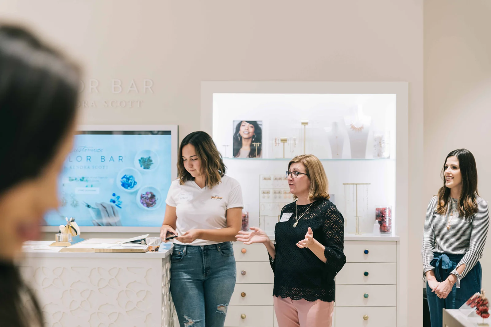 Owner & Founder of Your Local Girl Gang, Maria LeFebre, and Cindy Earl of Aviatra Accelerators, introducing themselves to Girl Gang members. Photo by Anita Louise Photography.