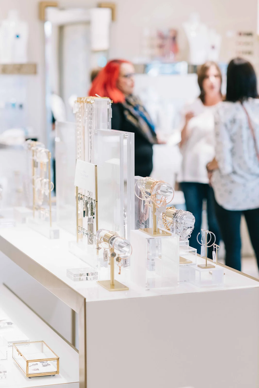 Jewelry that was available for purchase while members shopped and networked in the Kendra Scott store. Photo by Anita Louise Photography