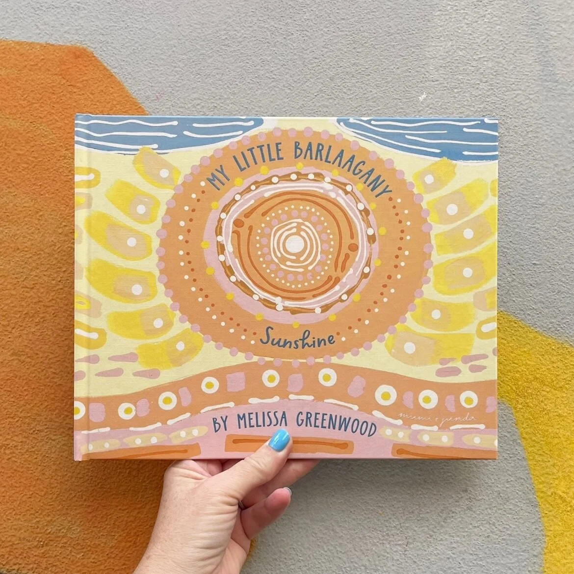 This delightful bedtime story follows the journey of a mother and child throughout a day of new places, creatures and things to discover. With mesmerising illustrations and written with a gentle rhythm and rhyme and Gumbaynggir language and symbolism